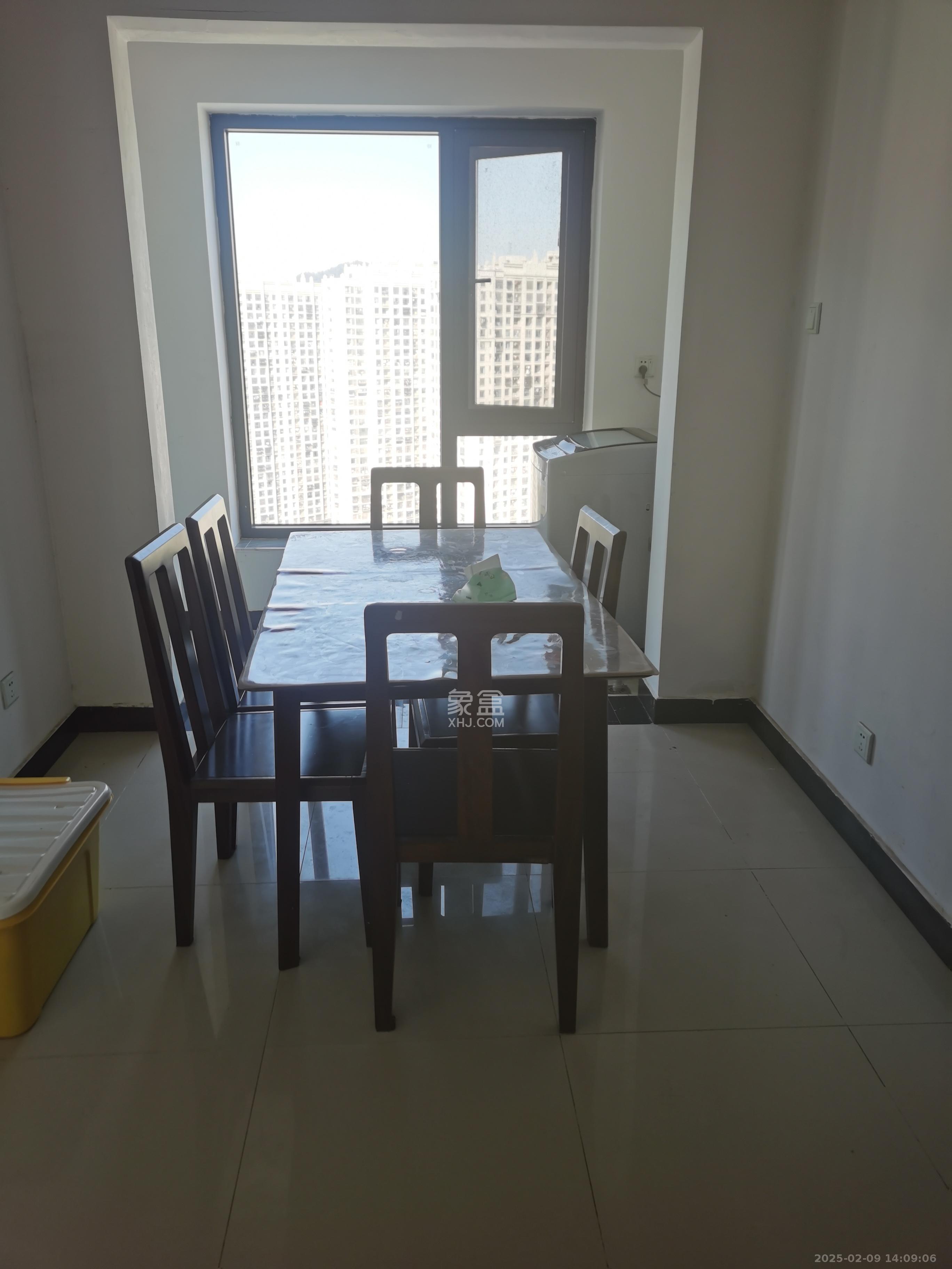 天麓尚层 3室2厅2卫 2300.0元/月 天麓尚层 3室2厅2卫 2300.0元/月室内图