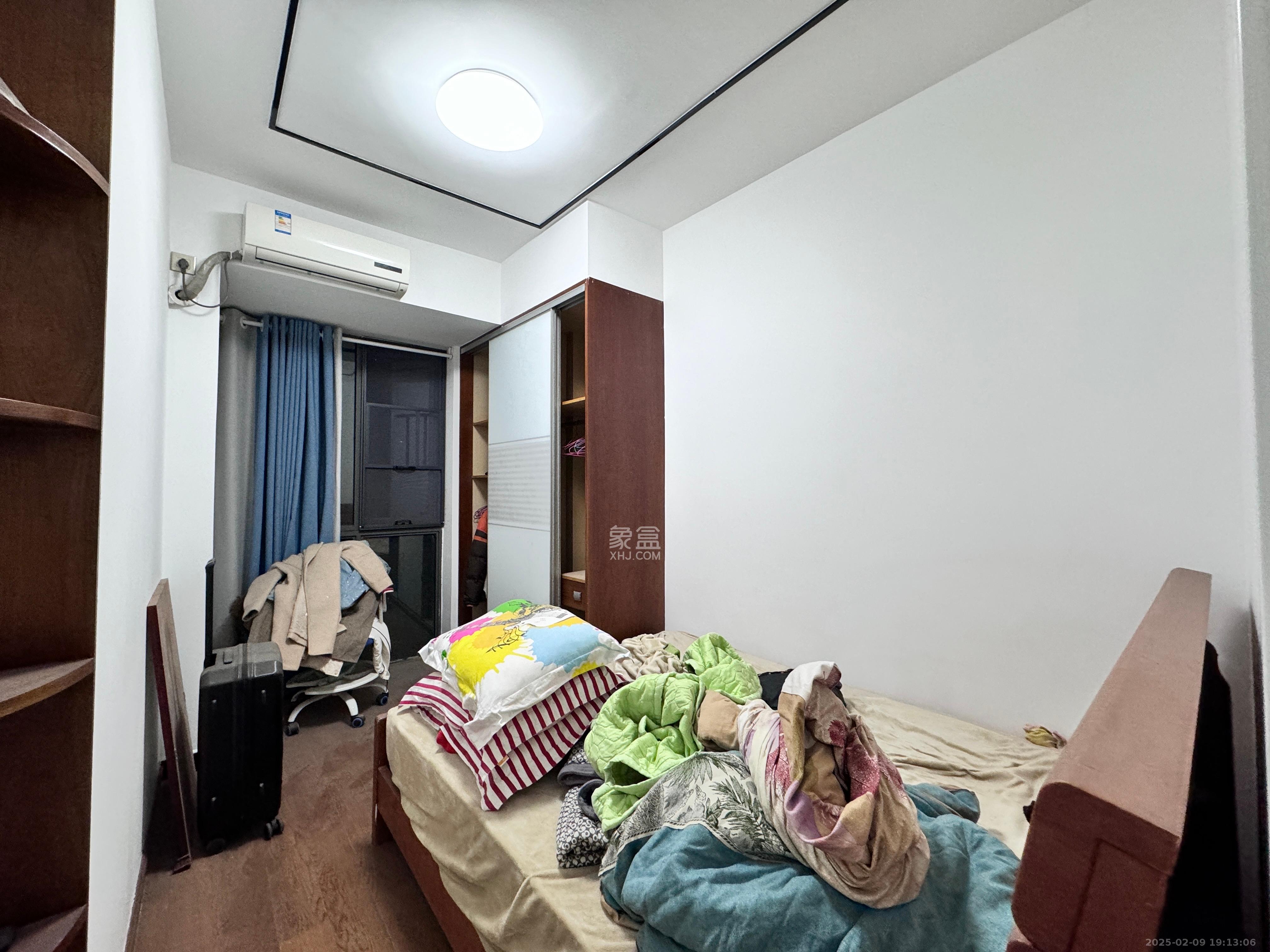 新华都万家城  3室2厅2卫   2500.00元/月室内图