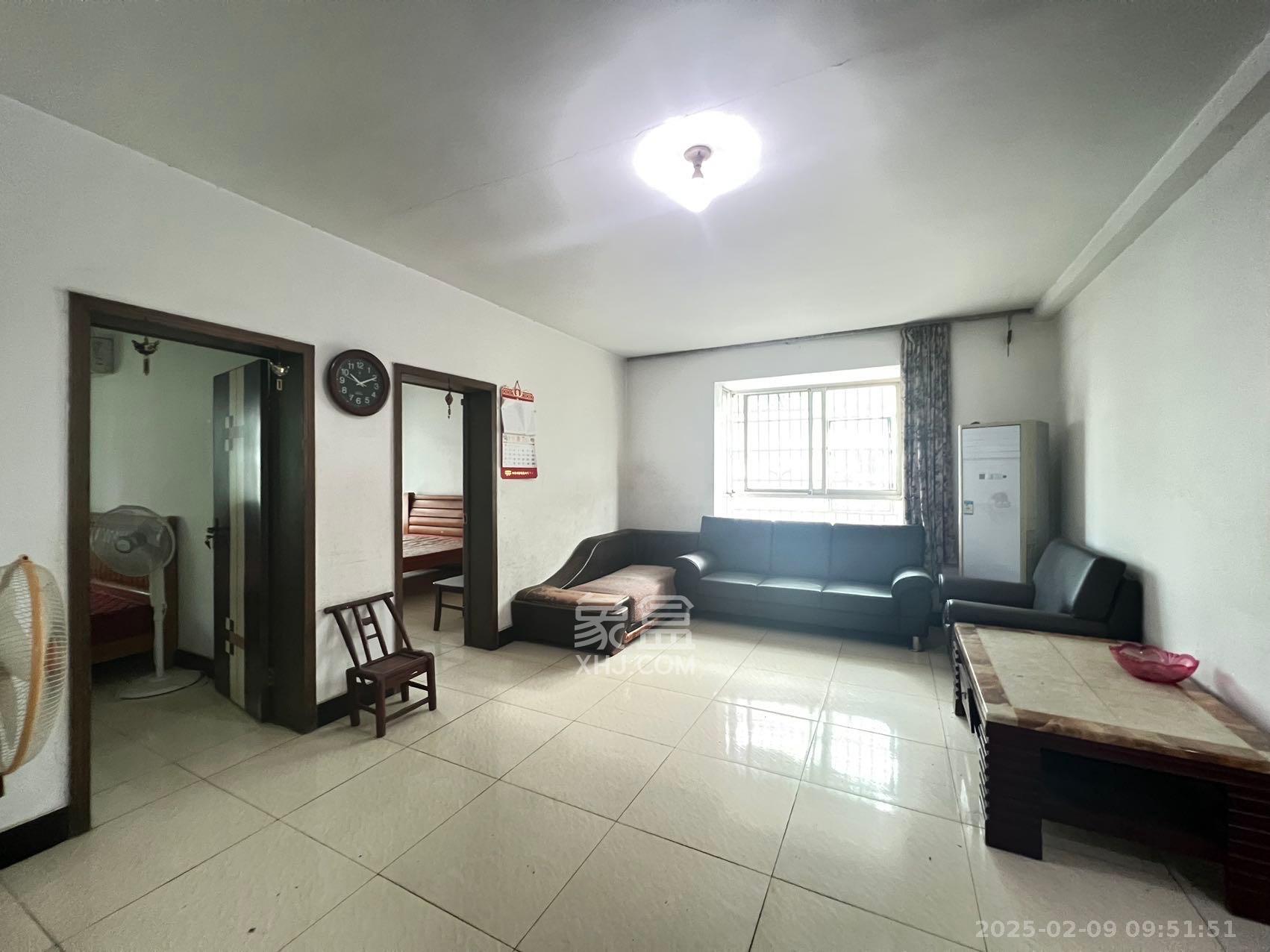 中南汽车世界 3室2厅1卫 1000.0元/月 中南汽车世界 3室2厅1卫 1000.0元/月室内图