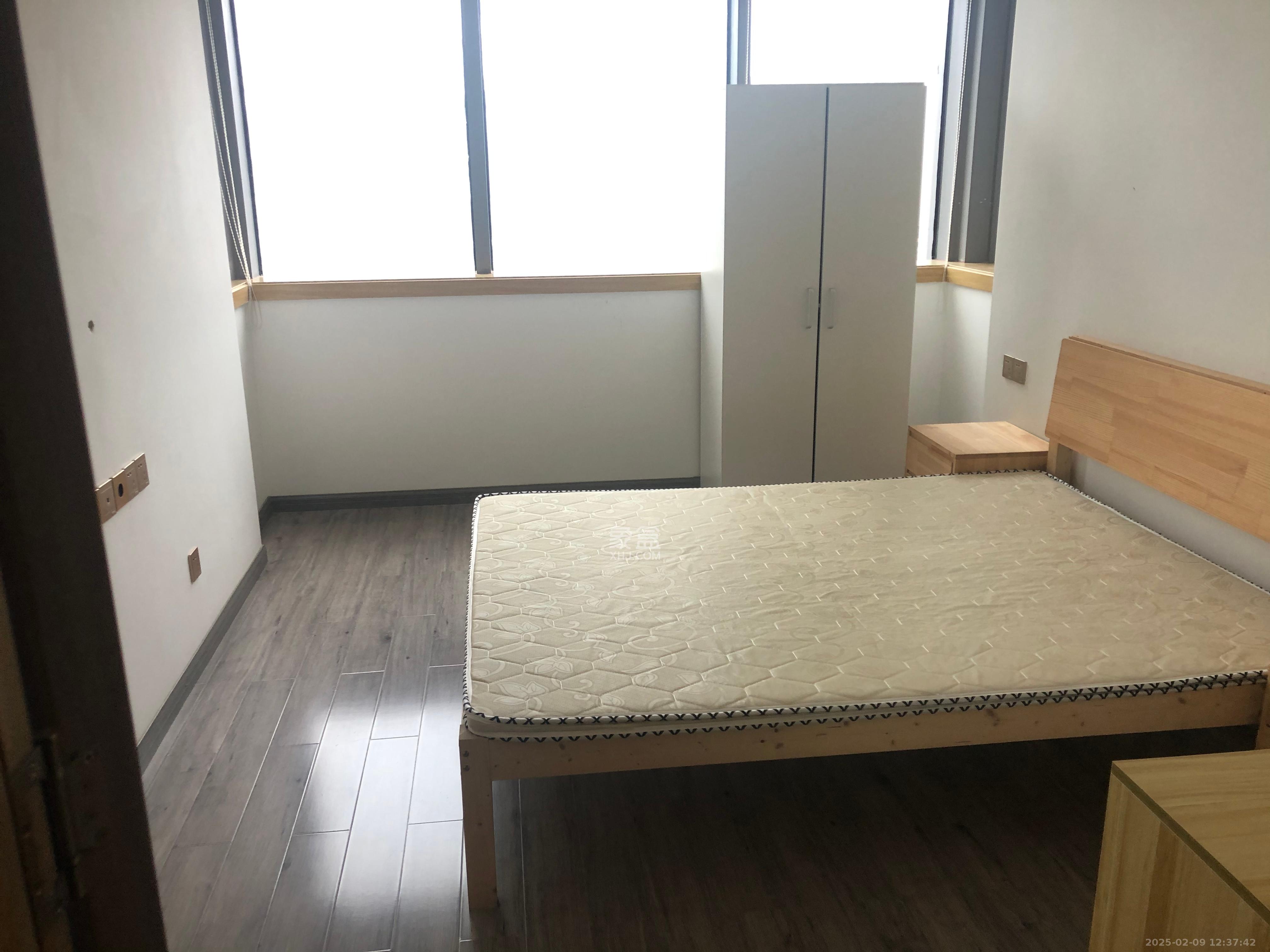 长房八方里（长房公园里）   63.41㎡     2000.00元/月室内图