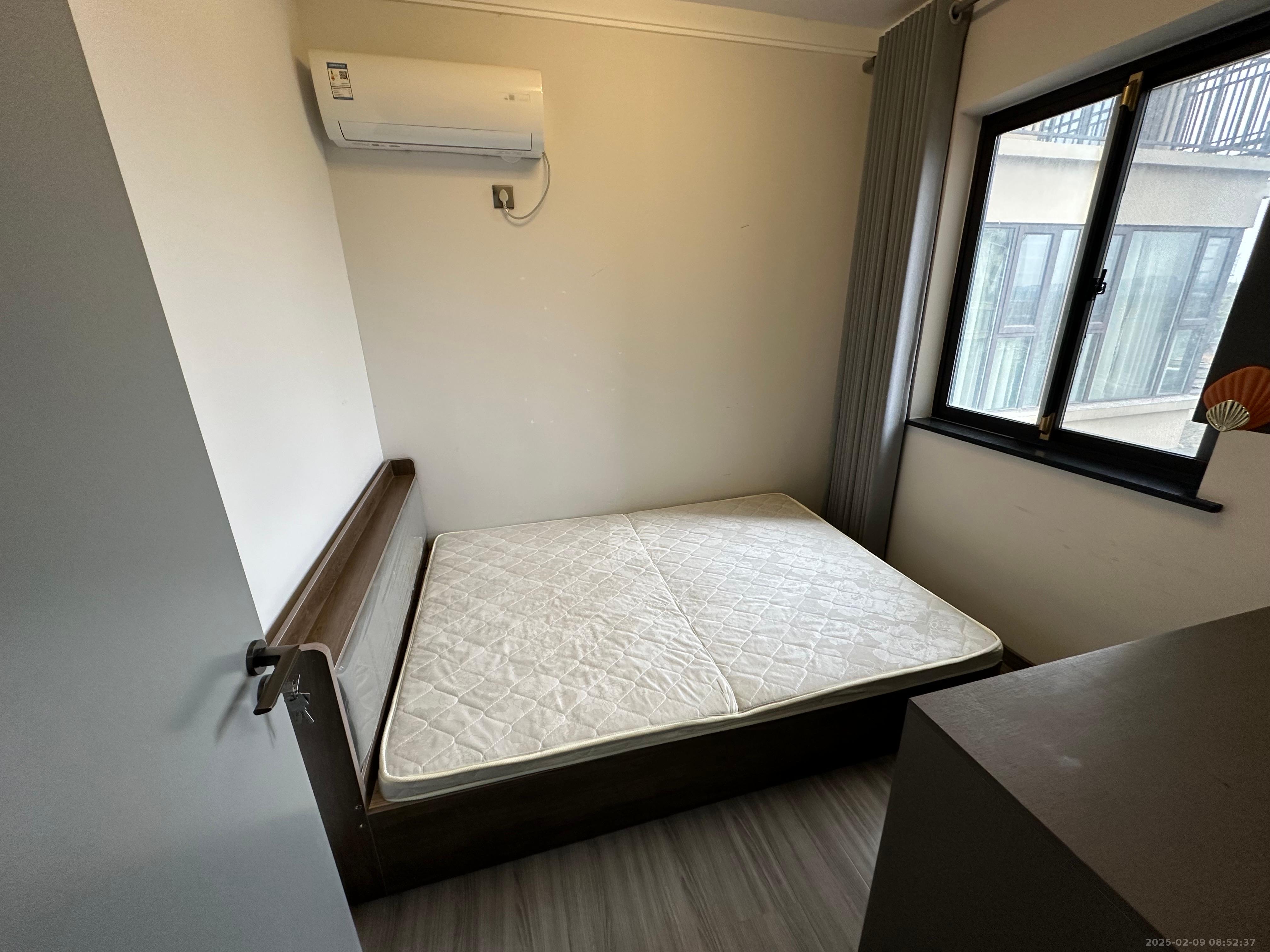 金辉优步湖畔  3室2厅2卫   2200.00元/月室内图