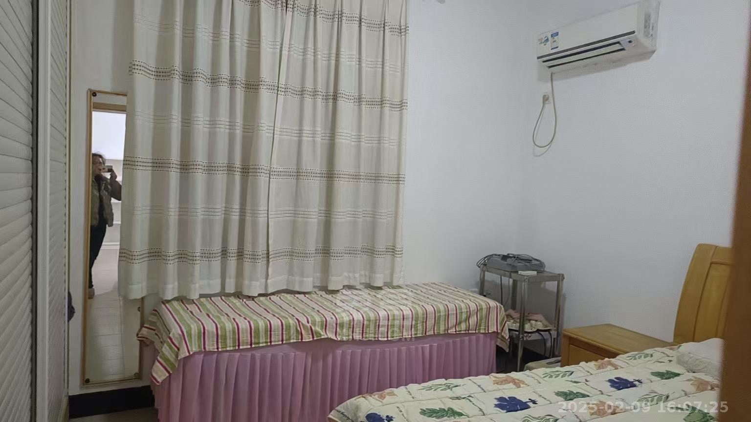 龙泉路散盘  1室1厅1卫    600.0元/月 龙泉路散盘  1室1厅1卫    600.0元/月室内图1