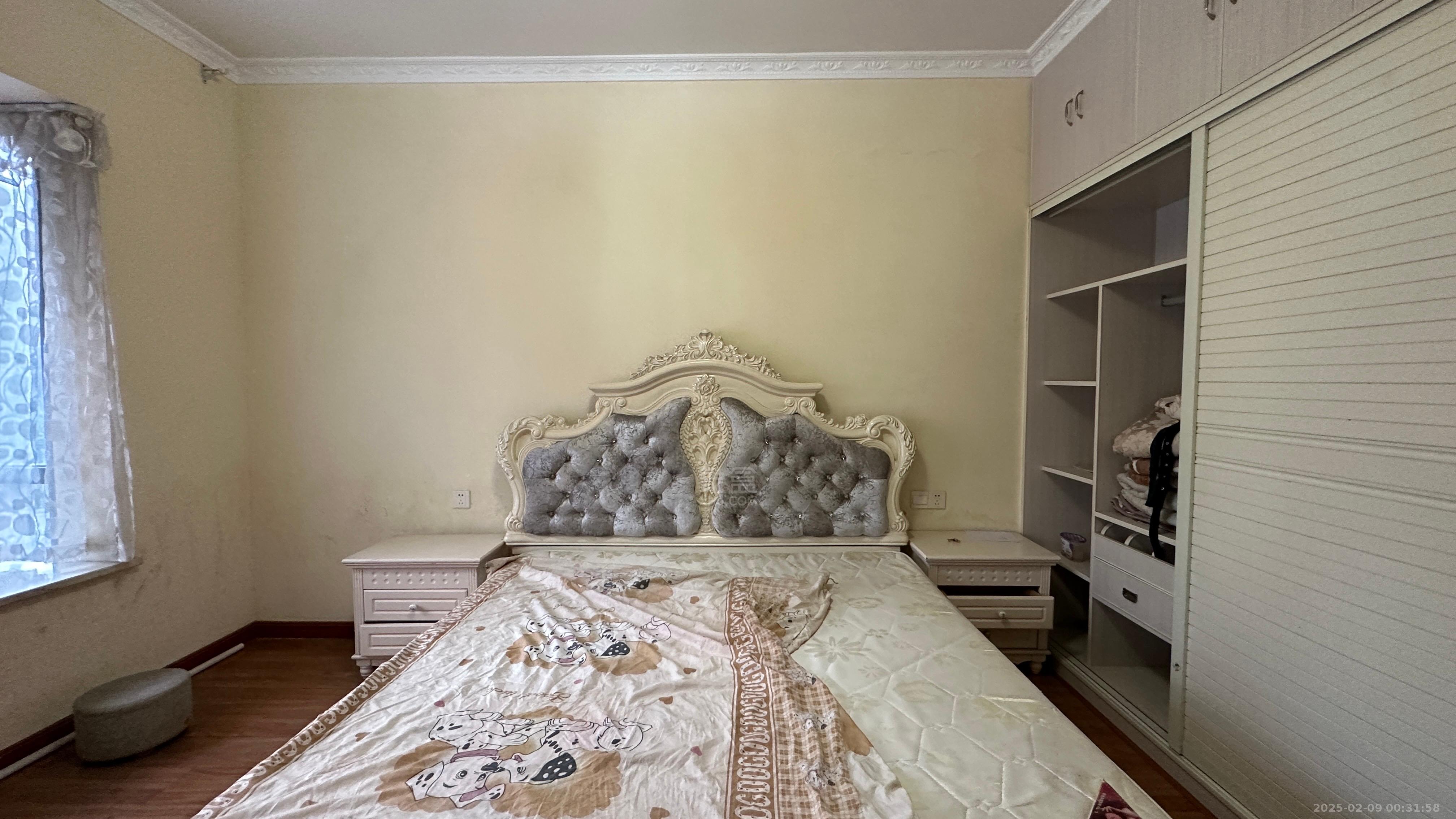 龙腾国际 3室2厅2卫 2000.0元/月 龙腾国际 3室2厅2卫 2000.0元/月室内图