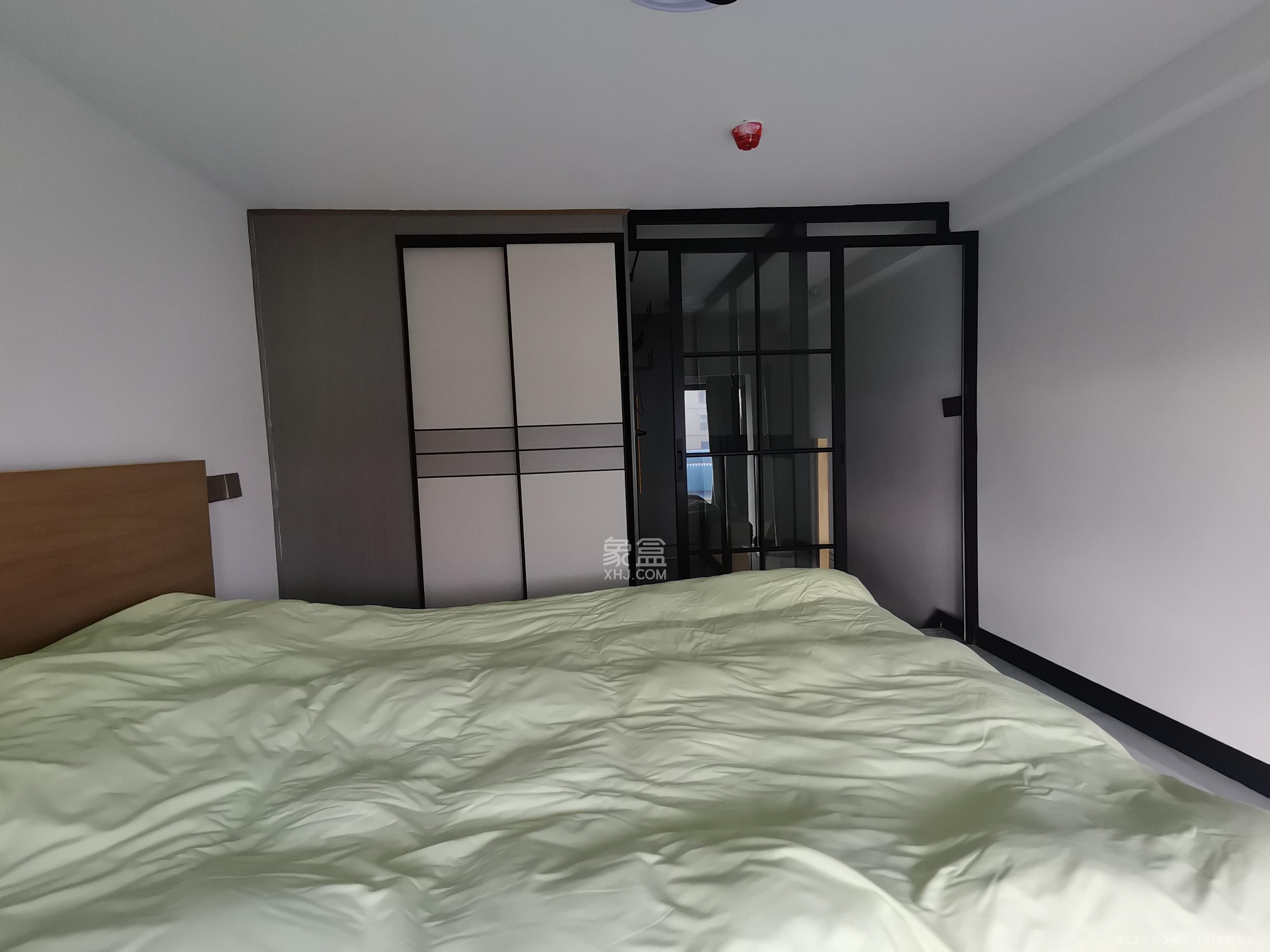 碧桂园星荟 1室0厅0卫 1400.0元/月 碧桂园星荟 1室0厅0卫 1400.0元/月室内图