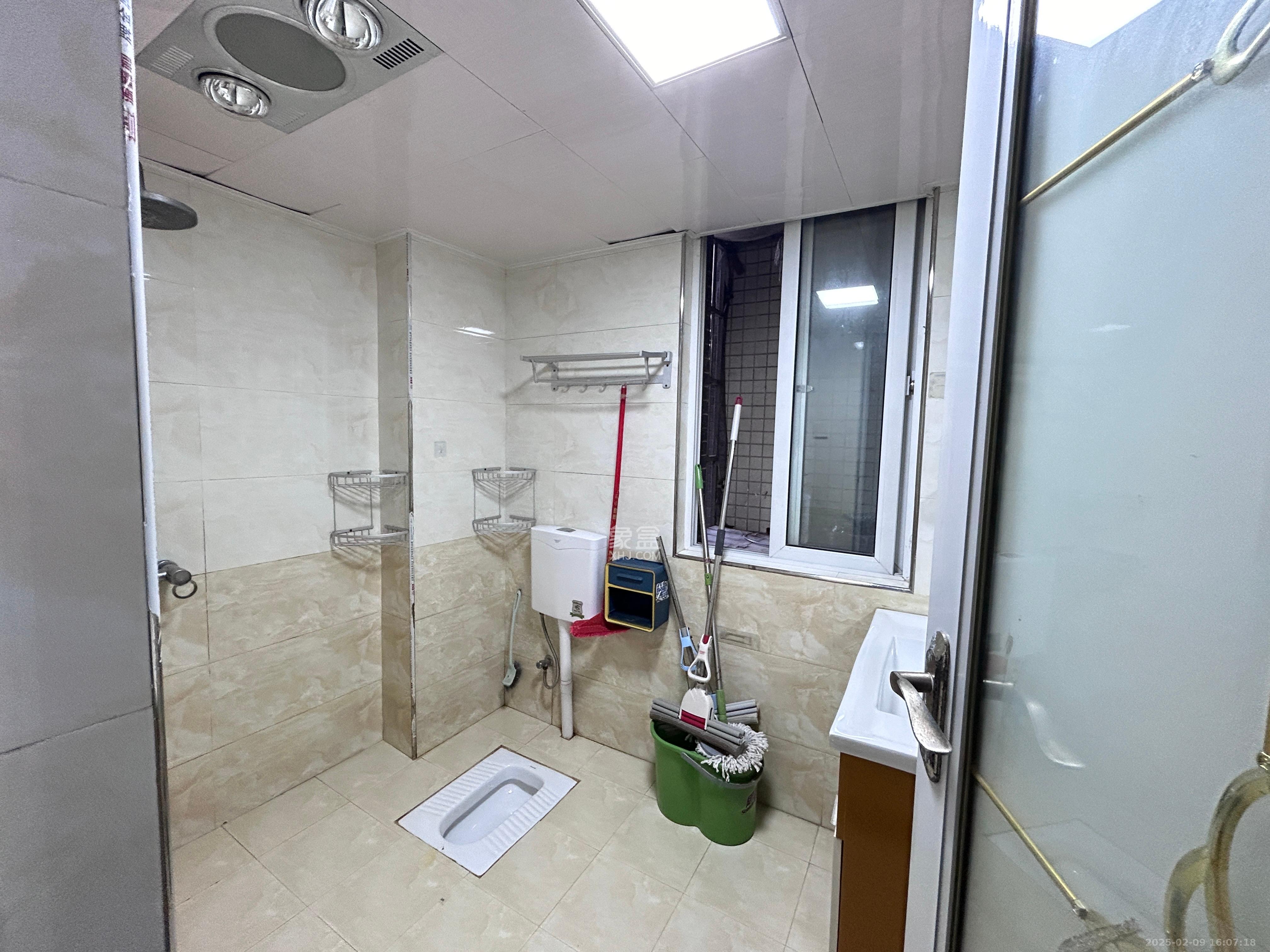 嘉宇盛世华章 4室2厅2卫 3500.0元/月 嘉宇盛世华章 4室2厅2卫 3500.0元/月室内图