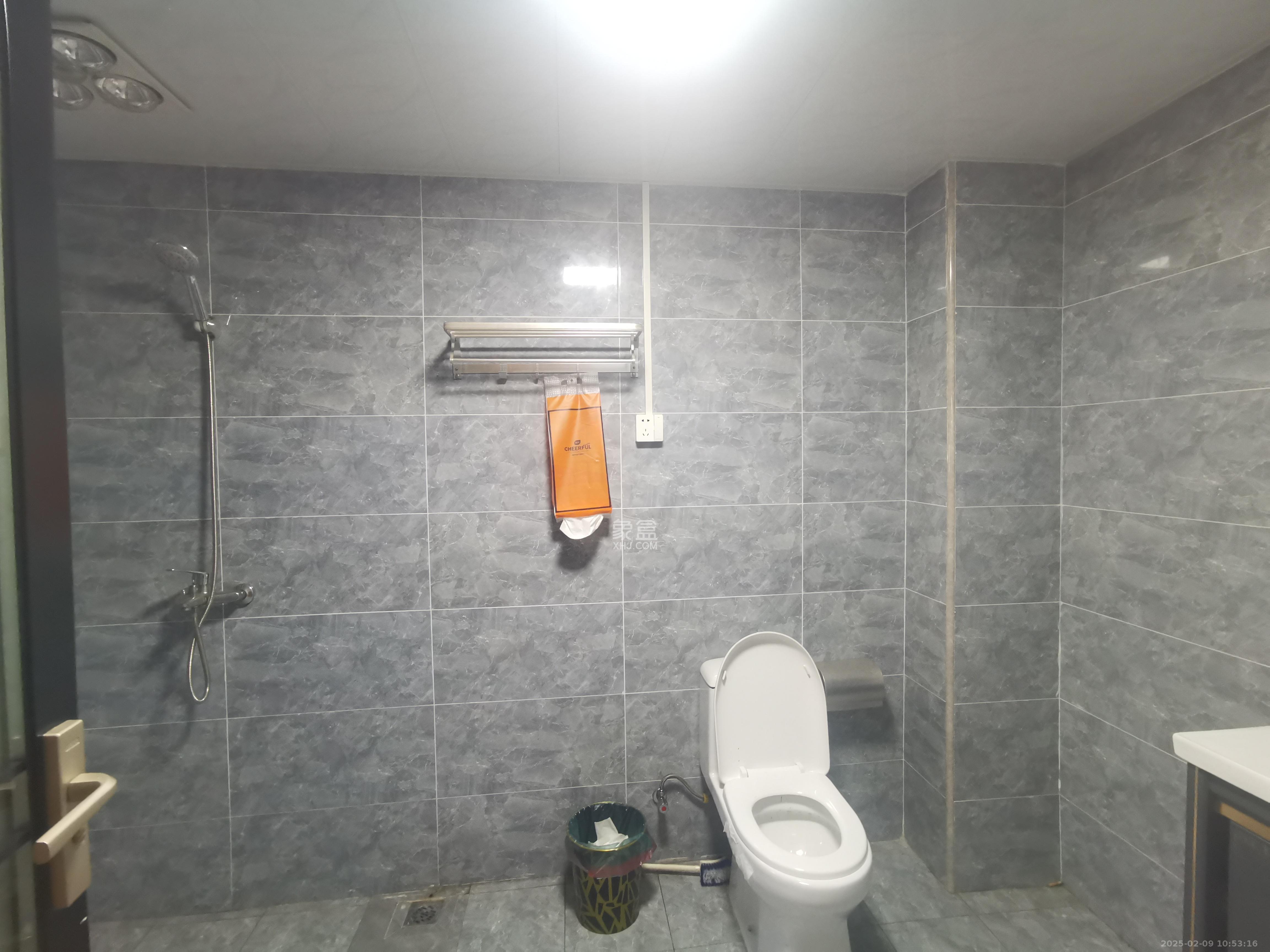 明昇壹城(明昇时代广场)一期 4室2厅2卫 4000.00元/月 明昇壹城(明昇时代广场)一期 4室2厅2卫 4000.00元/月室内图