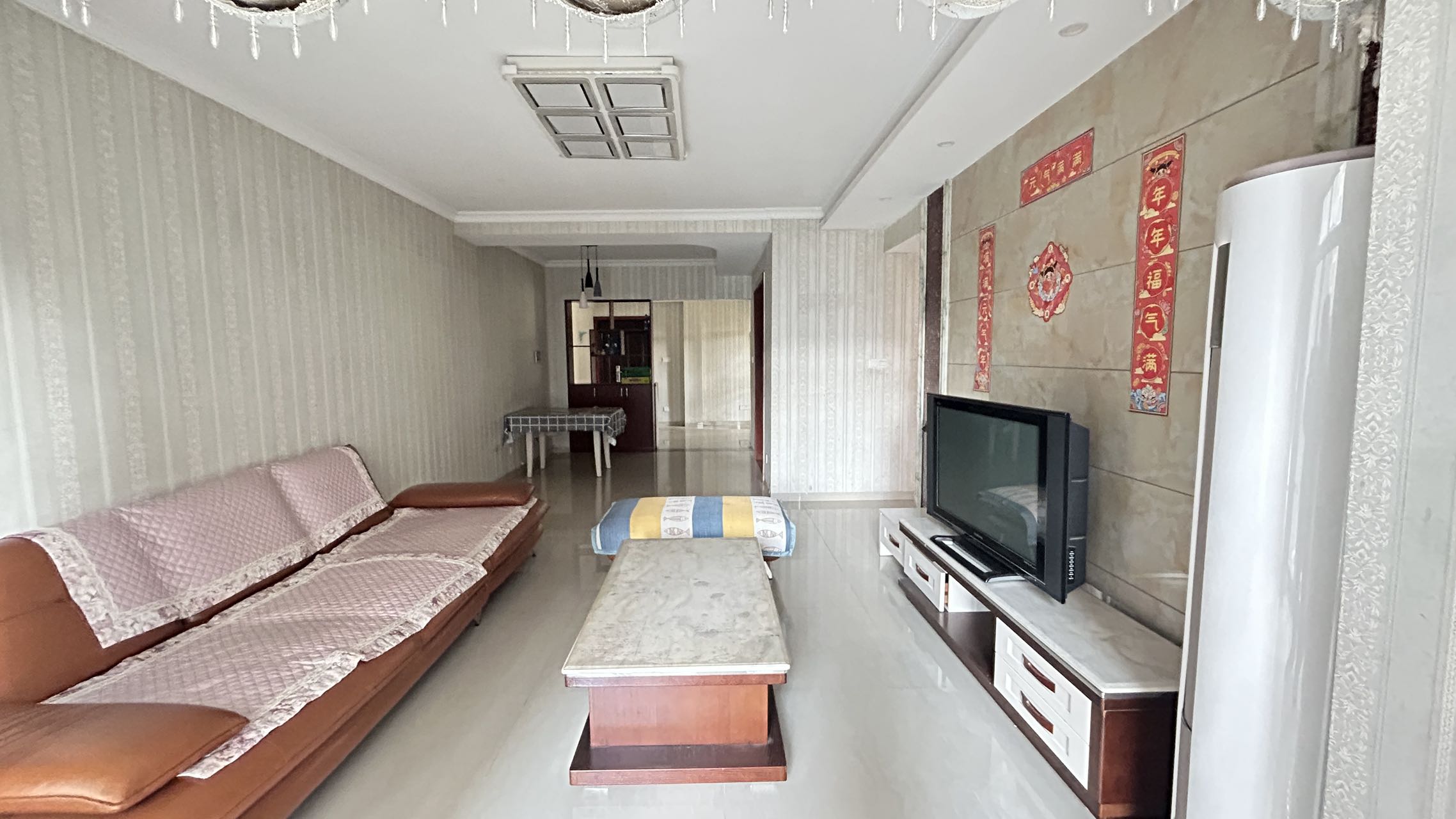 梓山湖领御  2室1厅1卫    1800.0元/月 梓山湖领御  2室1厅1卫    1800.0元/月室内图