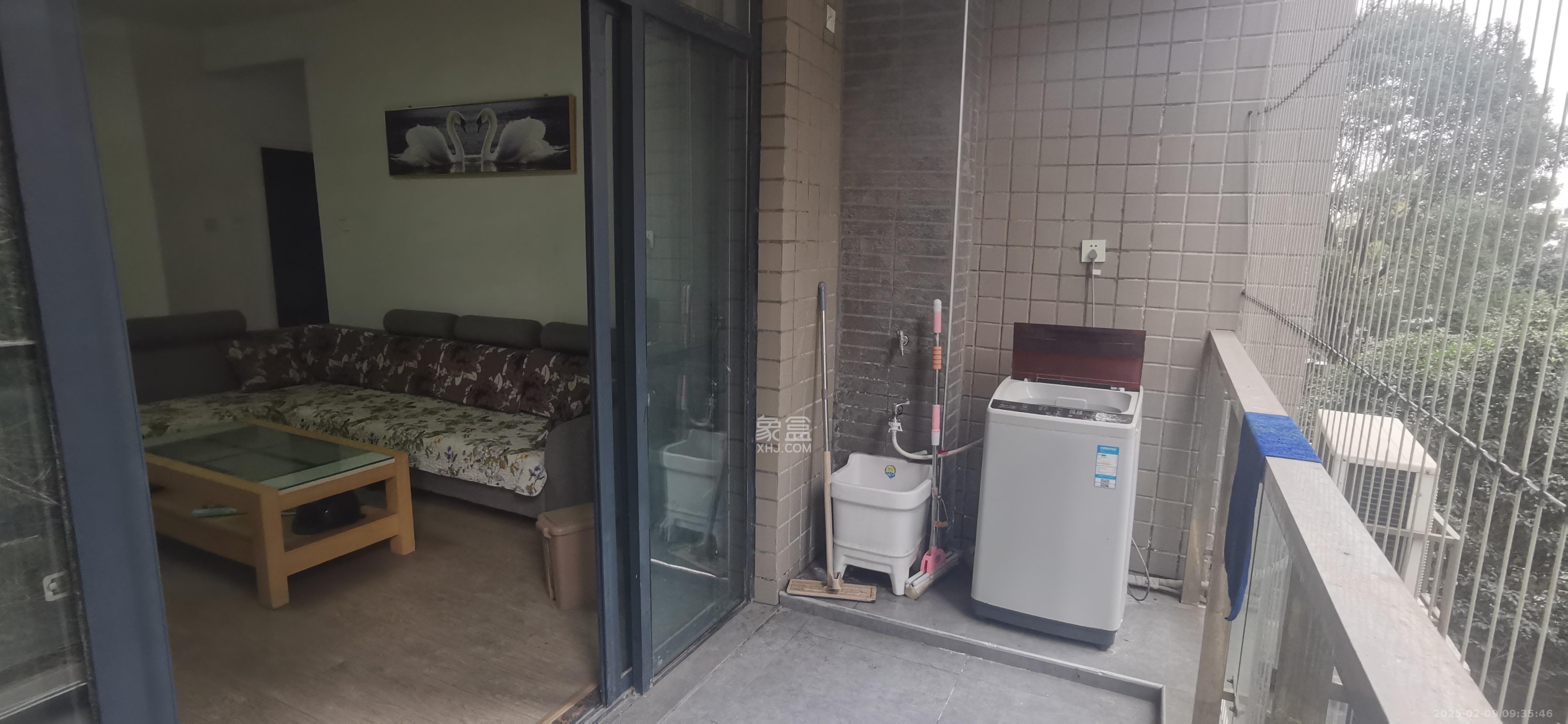 湘江世纪城贯江苑  3室2厅2卫    2200.0元/月 湘江世纪城贯江苑  3室2厅2卫    2200.0元/月室内图