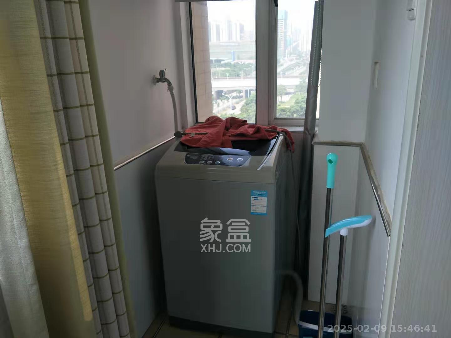 万科魅力之城  1室2厅1卫   1500.00元/月室内图