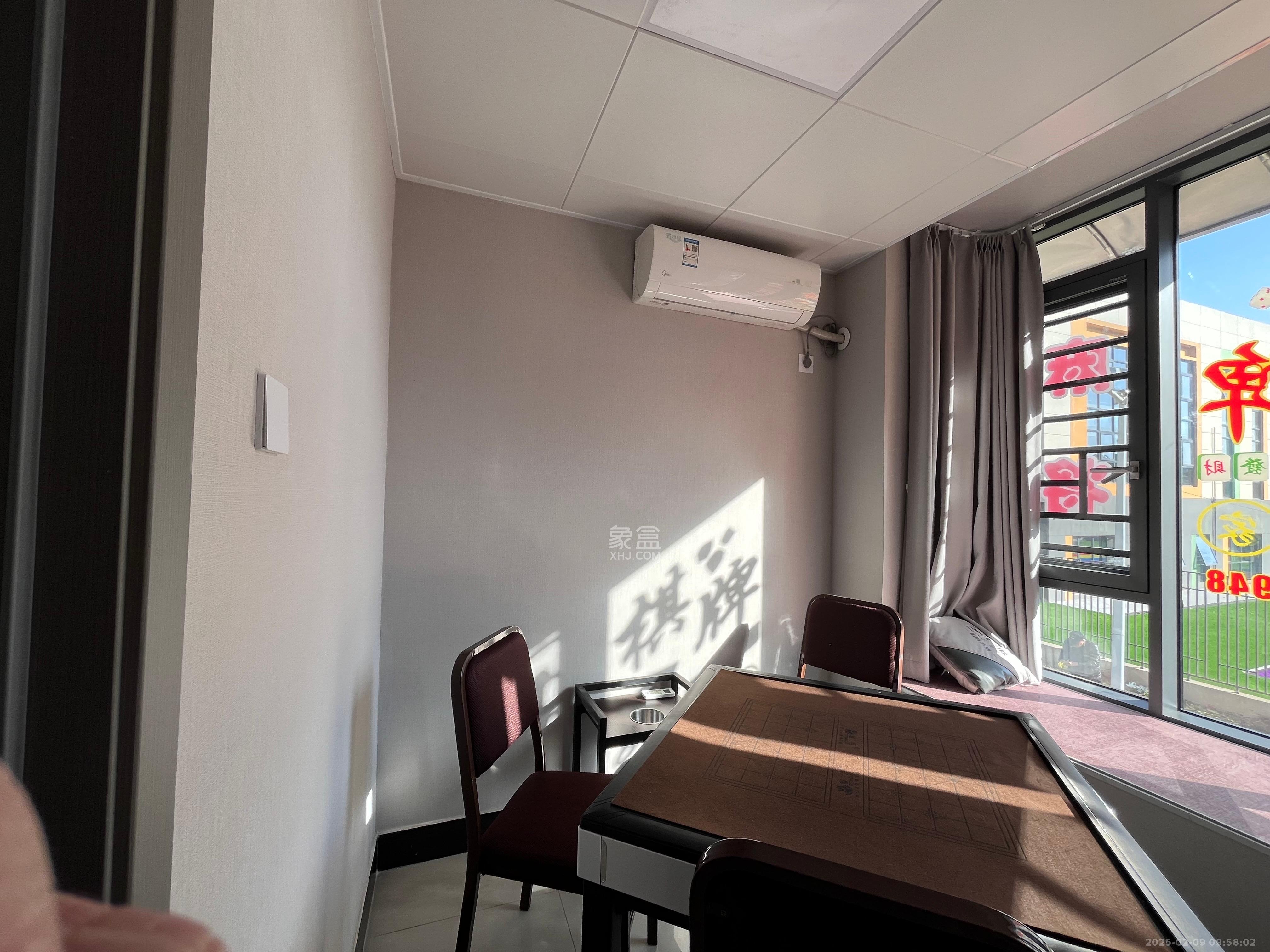 教师新村  5室2厅2卫   2600.00元/月室内图