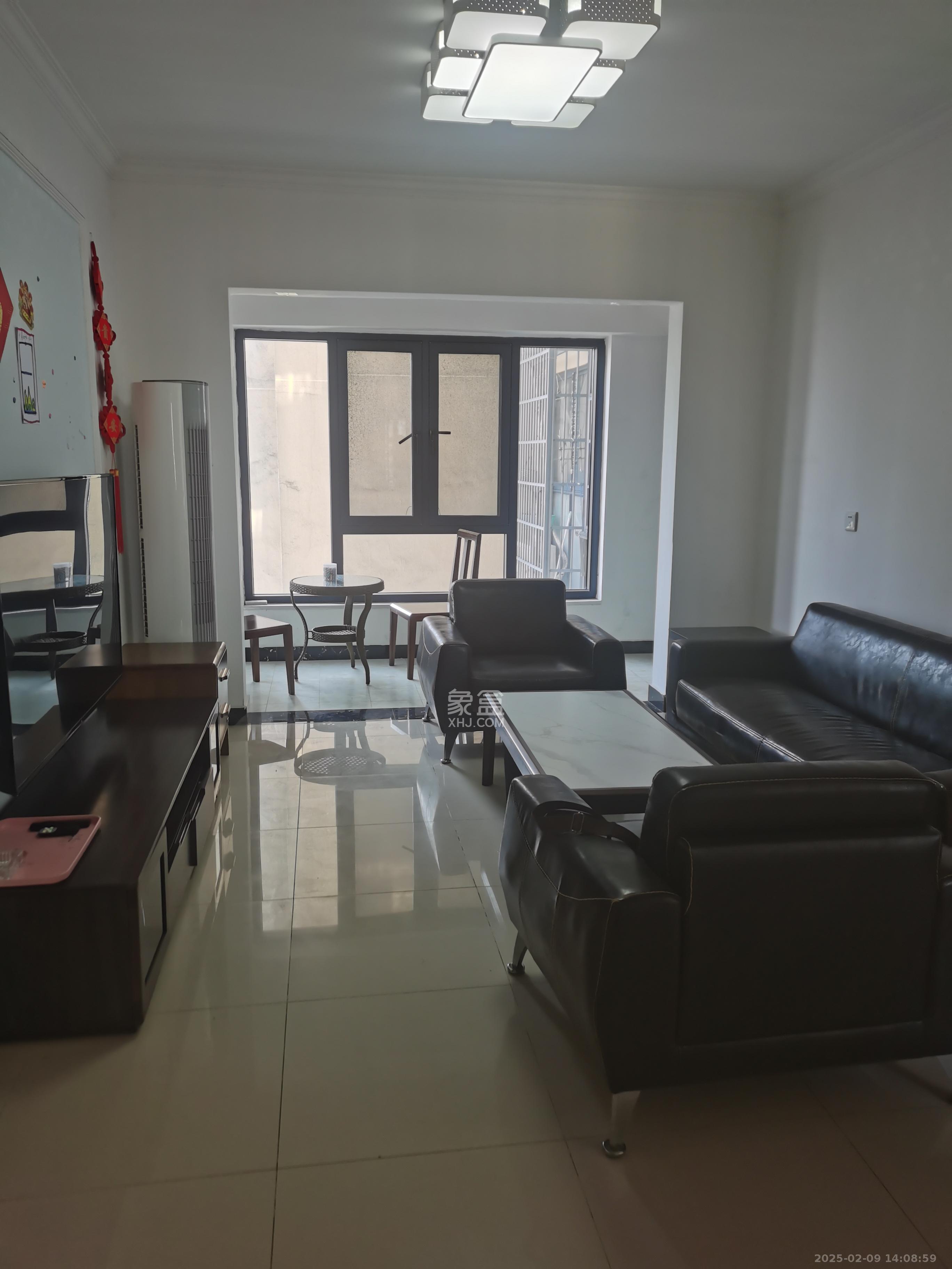 天麓尚层 3室2厅2卫 2300.0元/月 天麓尚层 3室2厅2卫 2300.0元/月室内图