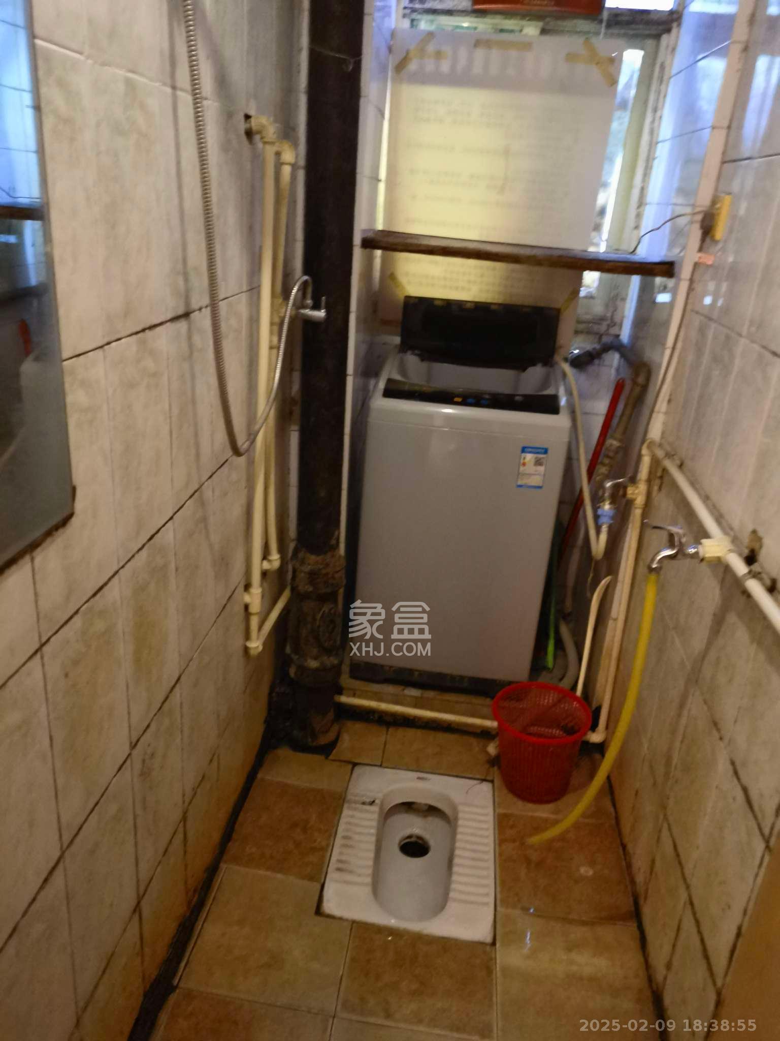 红旗区二片 1室1厅1卫 1800.0元/月 红旗区二片 1室1厅1卫 1800.0元/月室内图