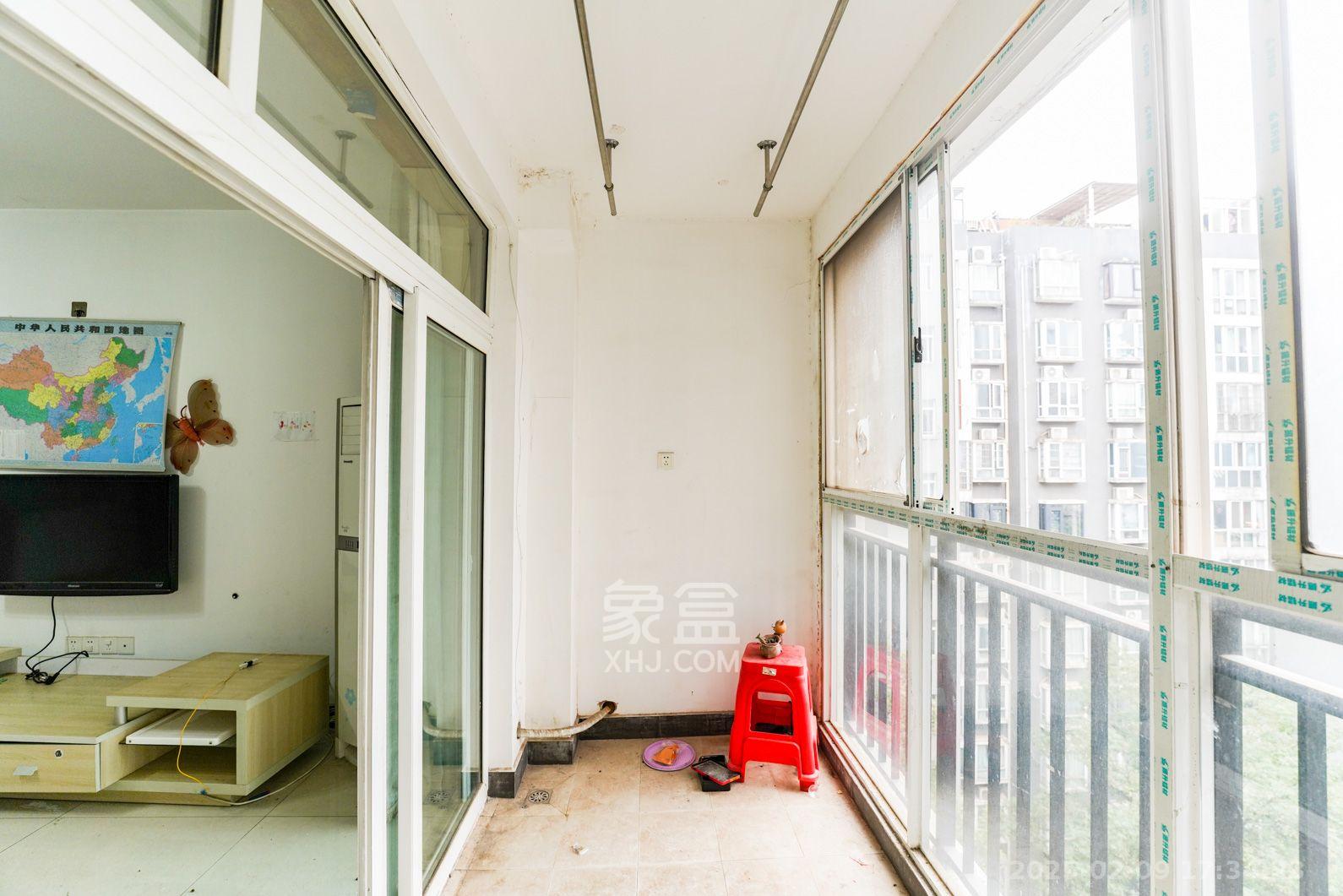 生活艺术城 3室1厅1卫 1800.0元/月 生活艺术城 3室1厅1卫 1800.0元/月室内图