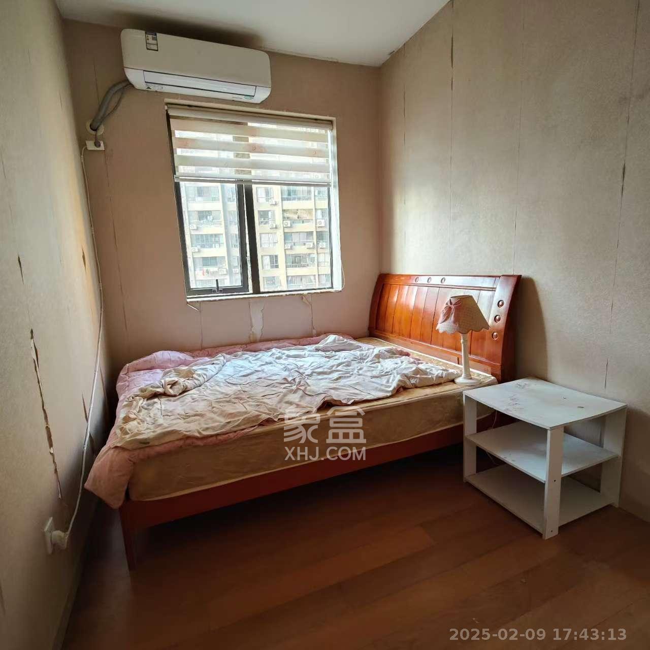 盛世美居荷园  3室2厅2卫   2800.00元/月