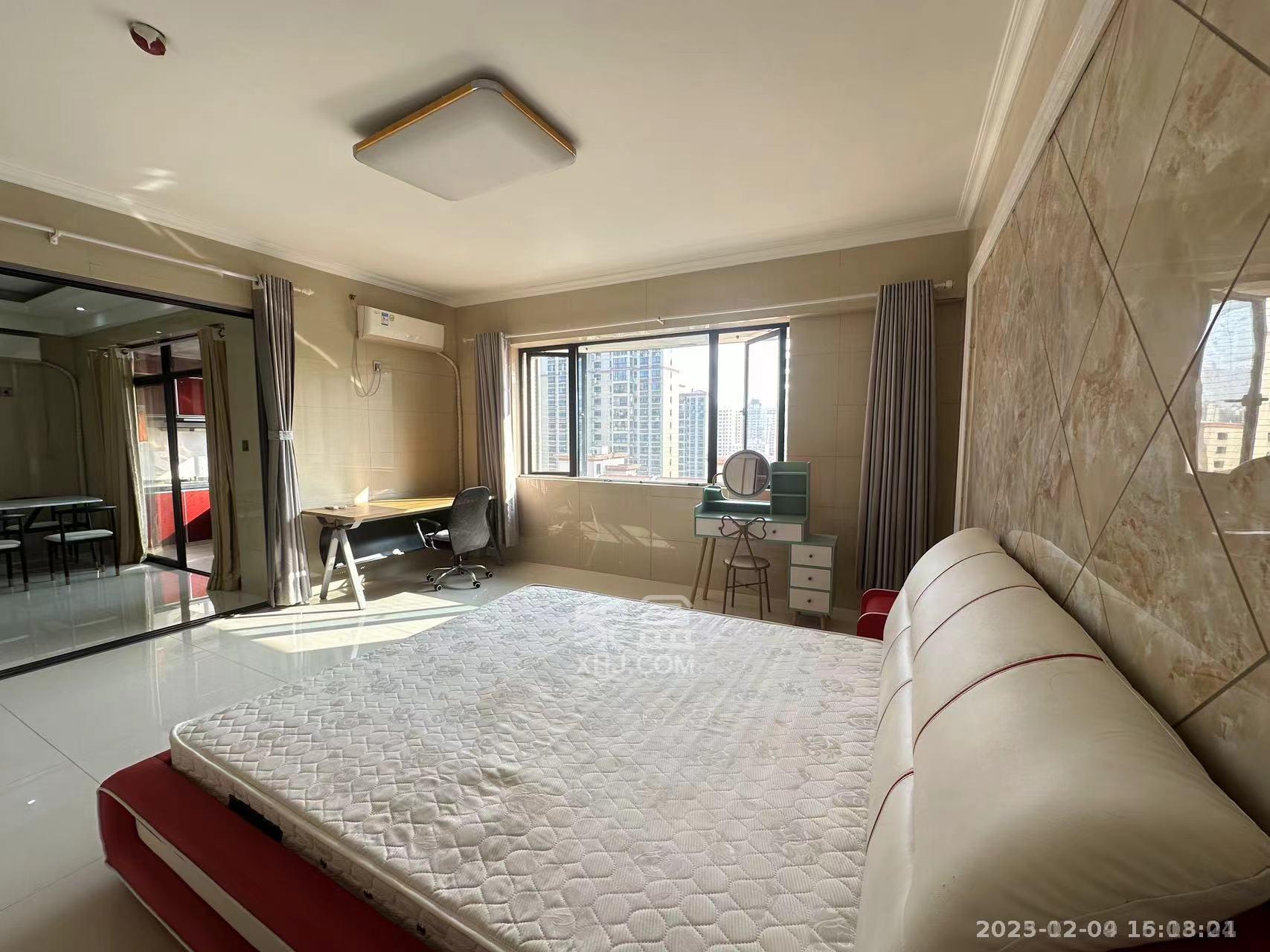 龙腾国际 1室2厅1卫 1600.0元/月 龙腾国际 1室2厅1卫 1600.0元/月室内图