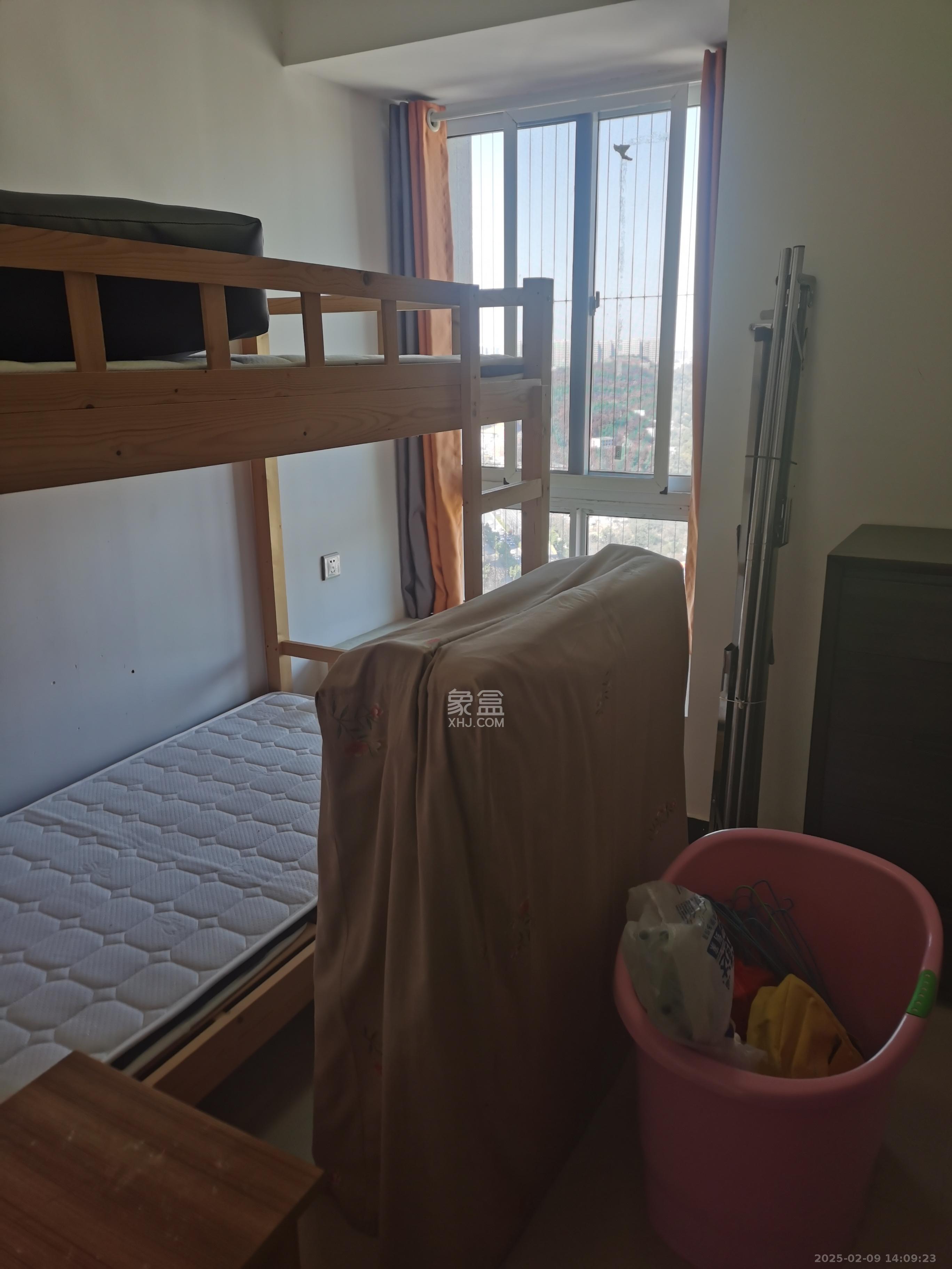 天麓尚层 3室2厅2卫 2300.0元/月 天麓尚层 3室2厅2卫 2300.0元/月室内图