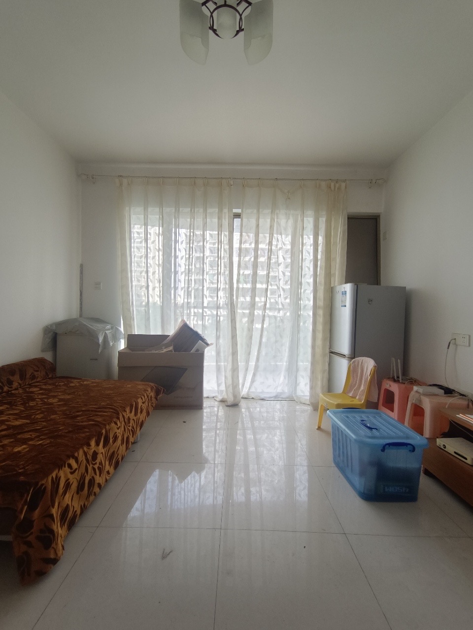 三林怡和园  1室2厅1卫    79.0万 三林怡和园  1室2厅1卫    79.0万客厅