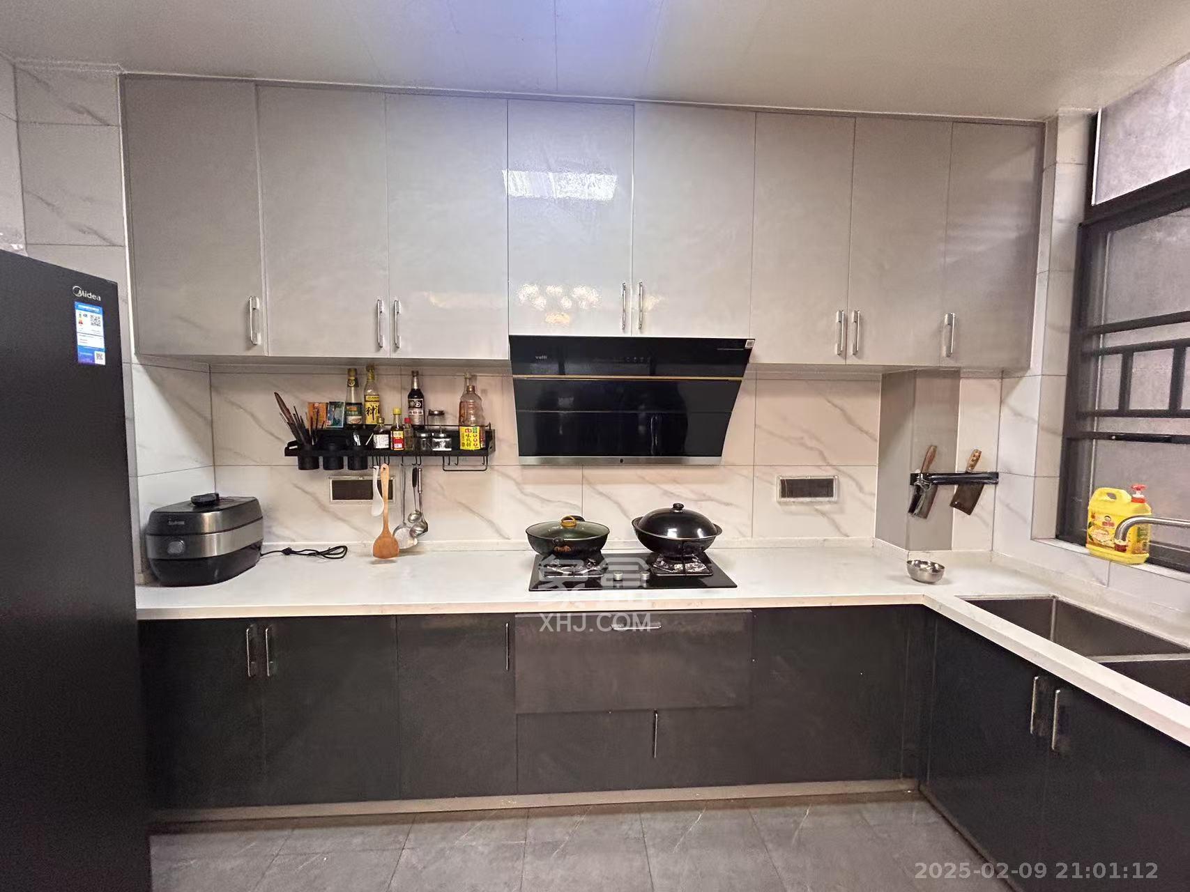 江山帝景雅墅(普罗旺斯) 4室2厅3卫 7000.0元/月 江山帝景雅墅(普罗旺斯) 4室2厅3卫 7000.0元/月室内图