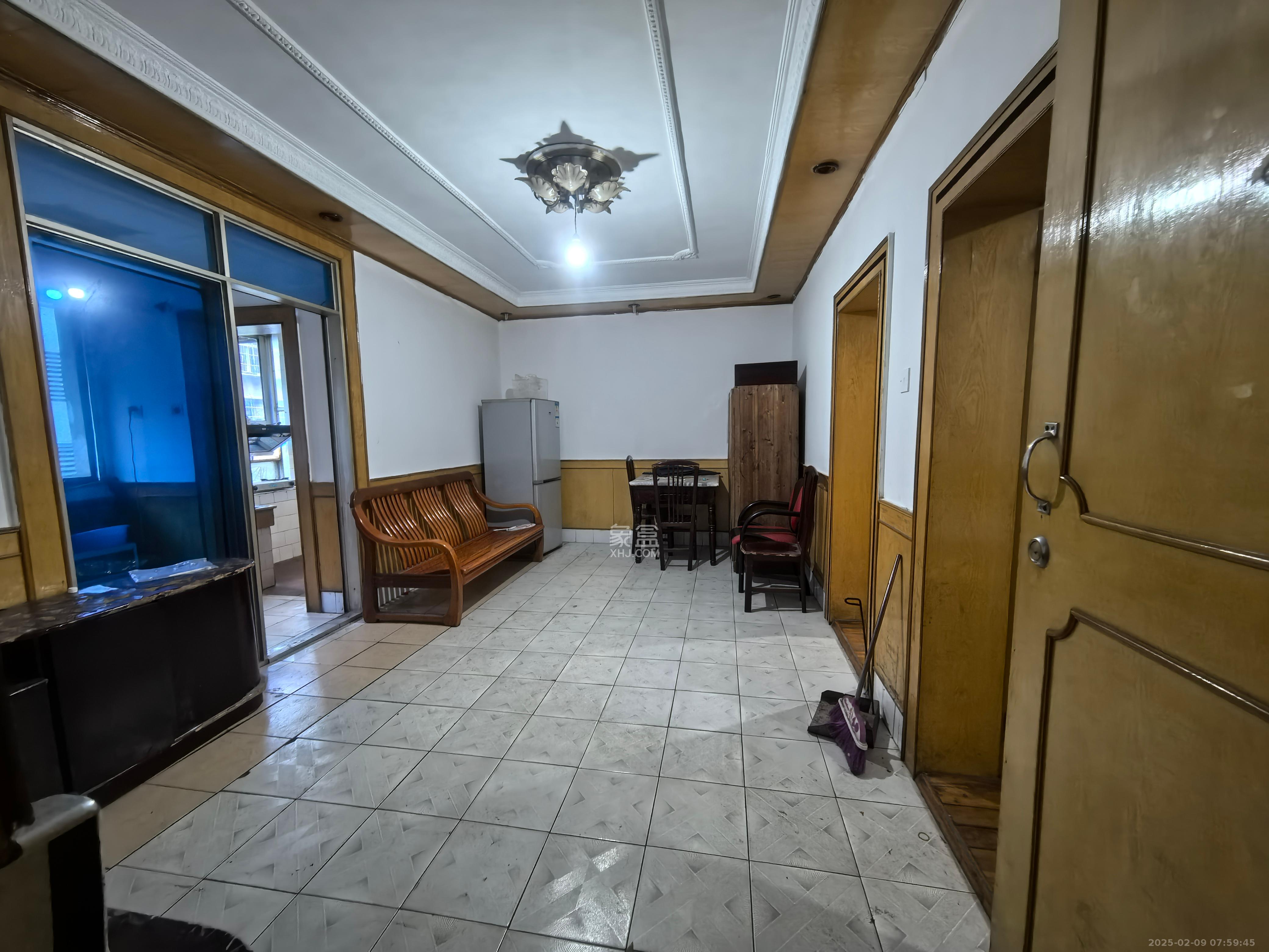 汽制宿舍 2室1厅1卫 1200.0元/月 汽制宿舍 2室1厅1卫 1200.0元/月室内图