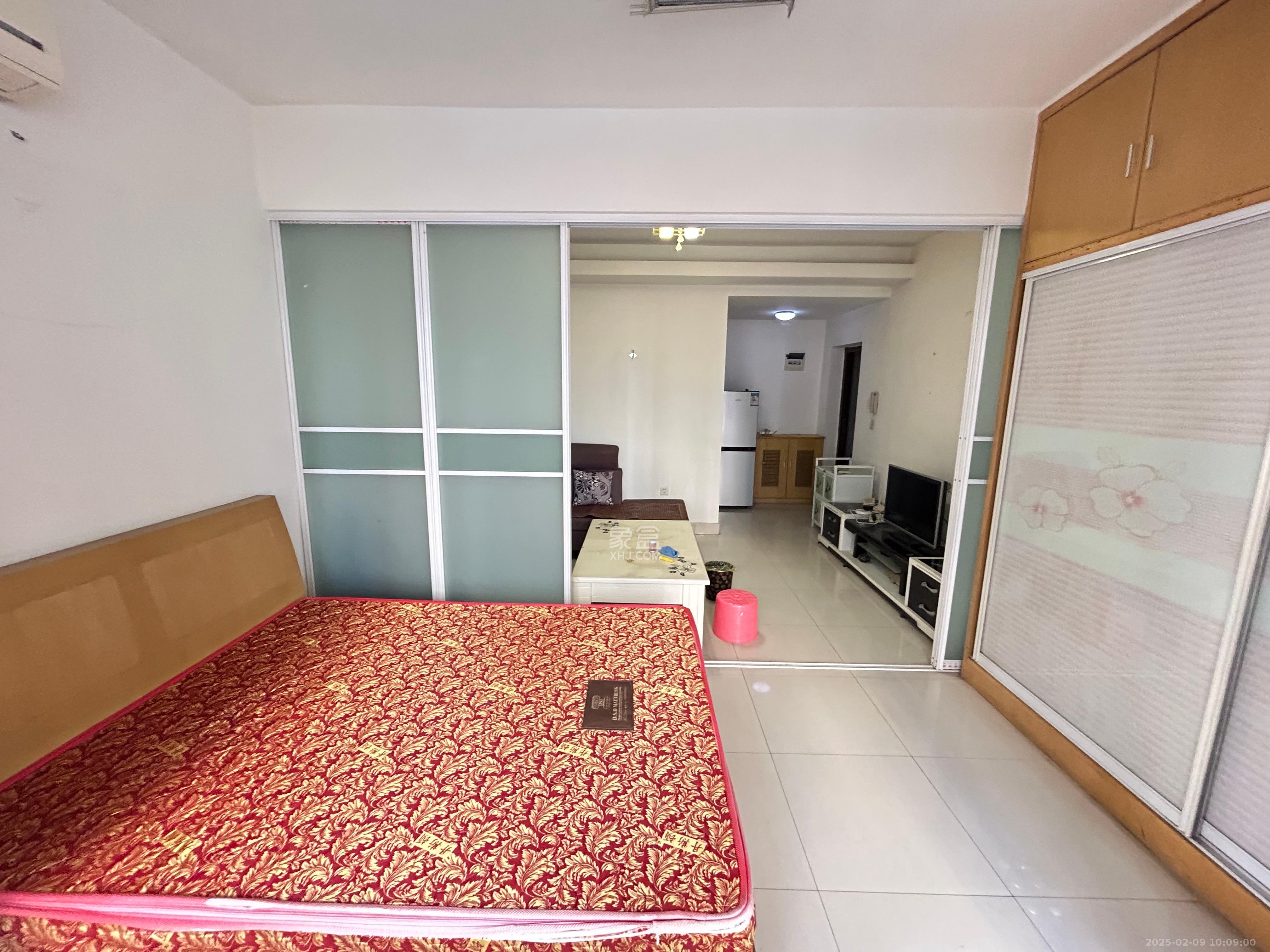 蝴蝶谷  1室1厅1卫   1100.00元/月室内图