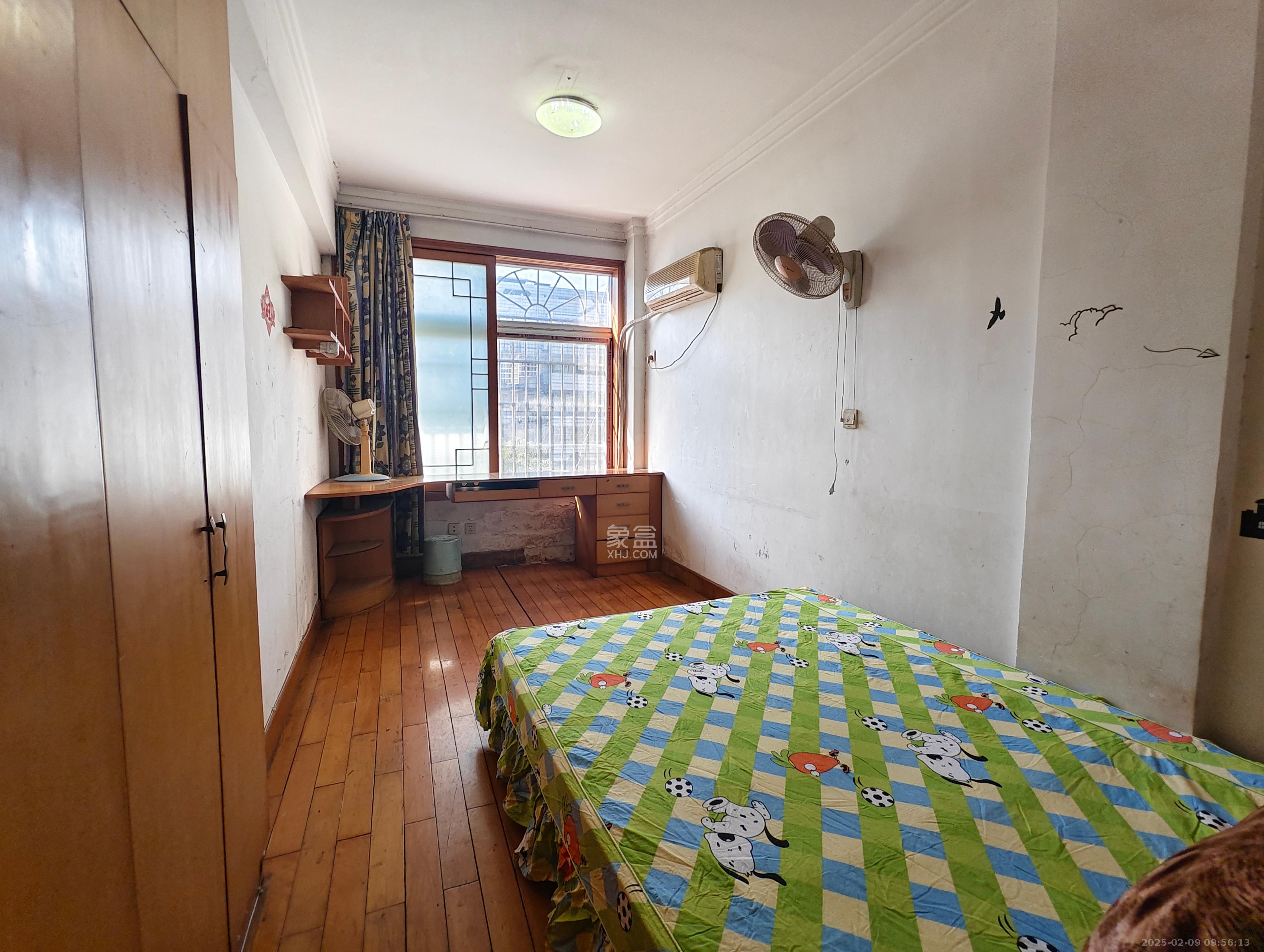 荷花园保险公司宿舍 3室2厅1卫 2000.0元/月 荷花园保险公司宿舍 3室2厅1卫 2000.0元/月室内图