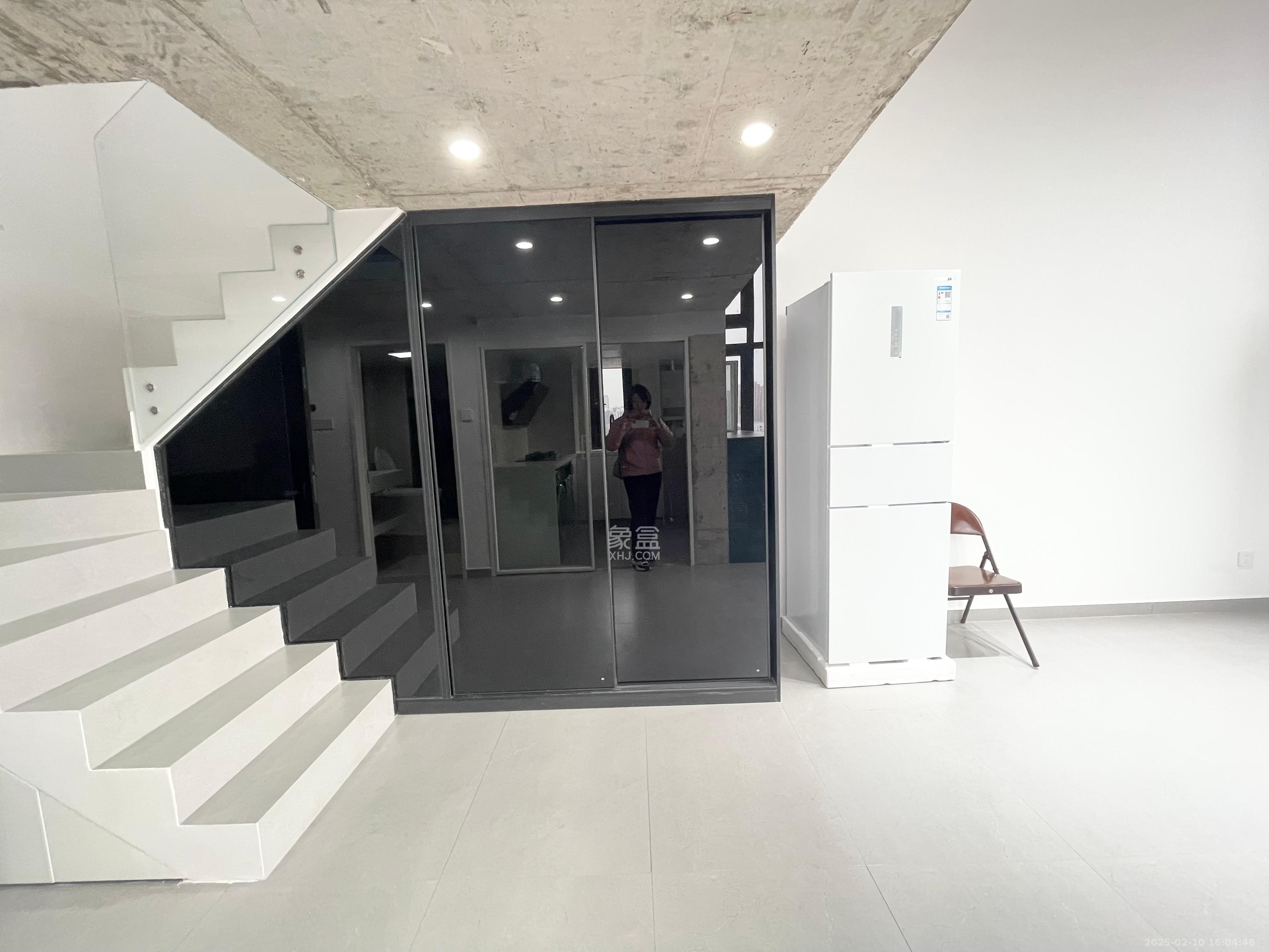 万科紫台  1室1厅1卫    4000.0元/月室内图