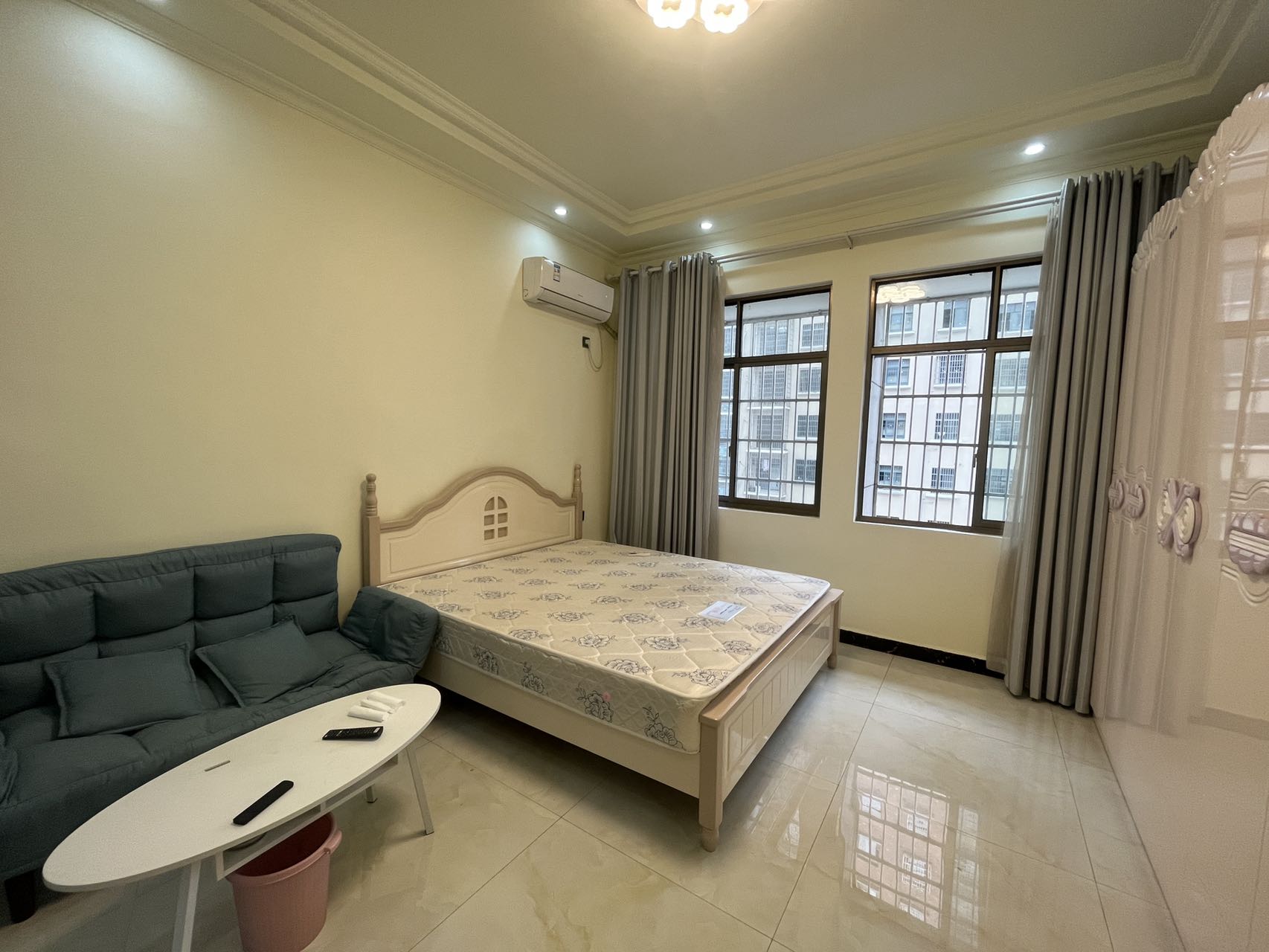 云顶上品  1室1厅1卫    1000.0元/月 云顶上品  1室1厅1卫    1000.0元/月室内图