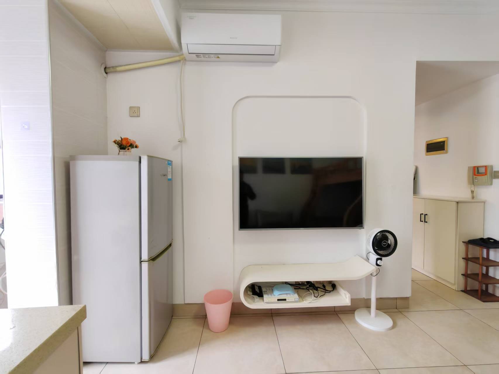 时代华府  1室1厅1卫    1000.0元/月 时代华府  1室1厅1卫    1000.0元/月室内图