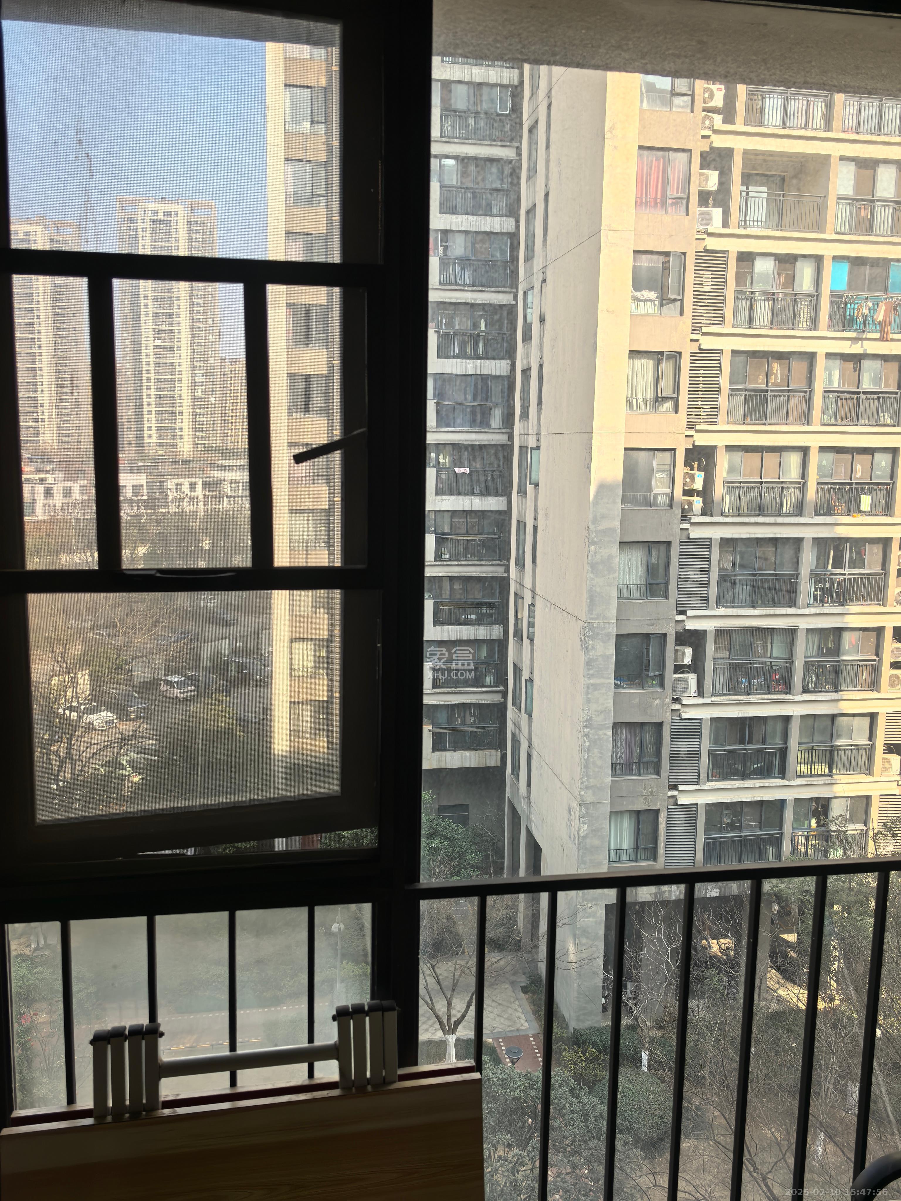 万科城  1室1厅1卫   1400.00元/月室内图