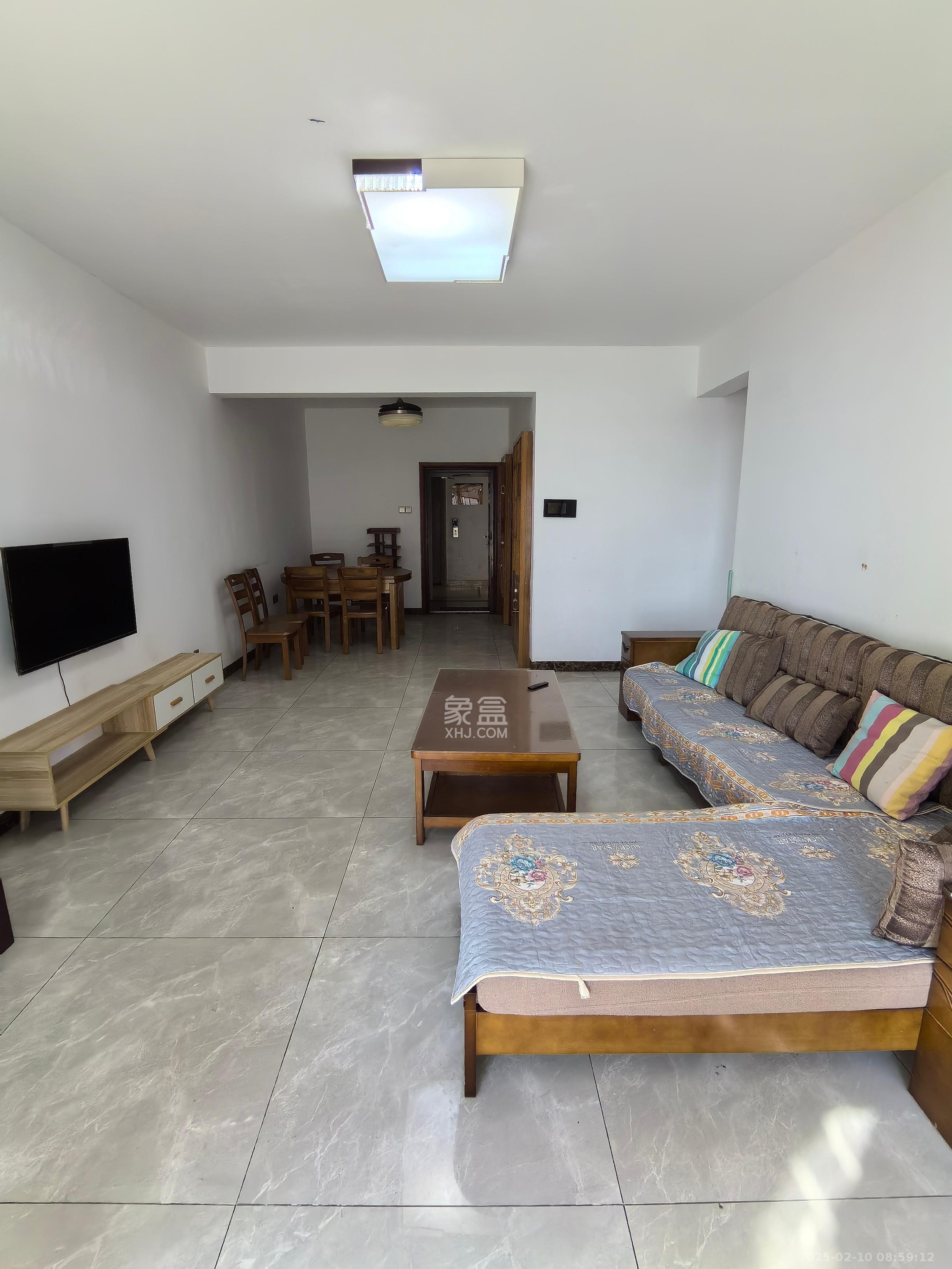 正荣财富中心  3室2厅2卫    1800.0元/月 正荣财富中心  3室2厅2卫    1800.0元/月