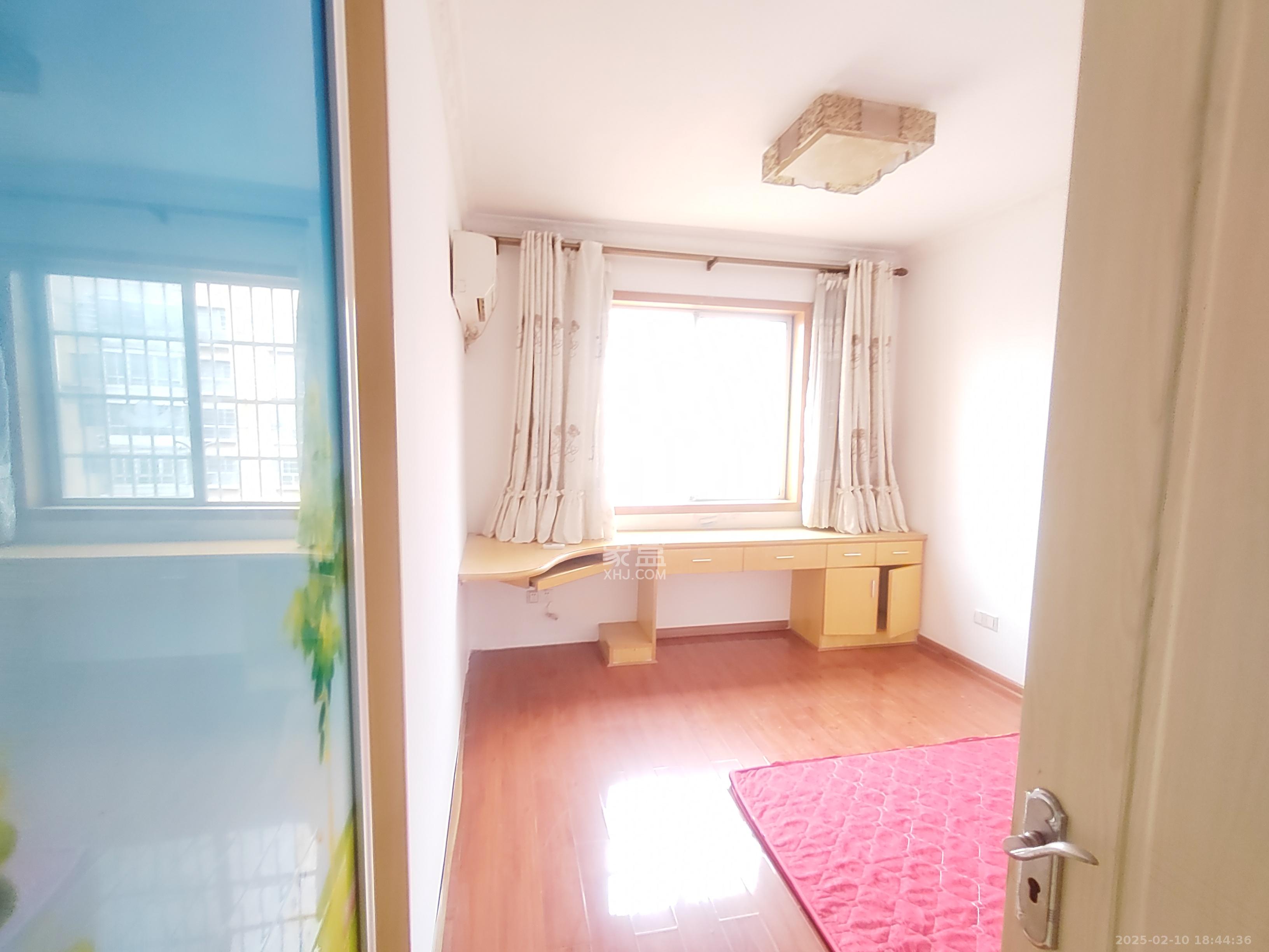 红树湾  3室2厅2卫   1800.00元/月室内图