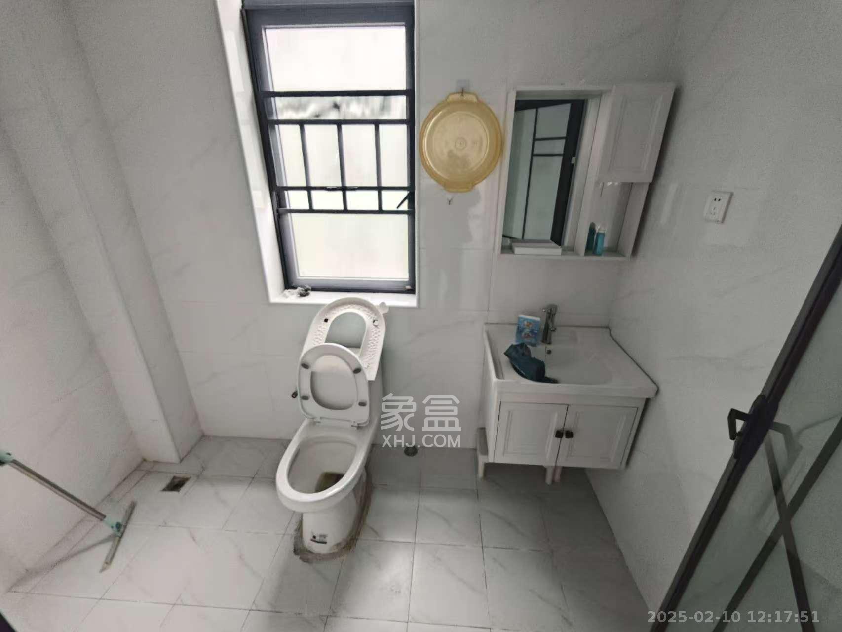 山语城一期 3室2厅2卫 3000.0元/月 山语城一期 3室2厅2卫 3000.0元/月室内图