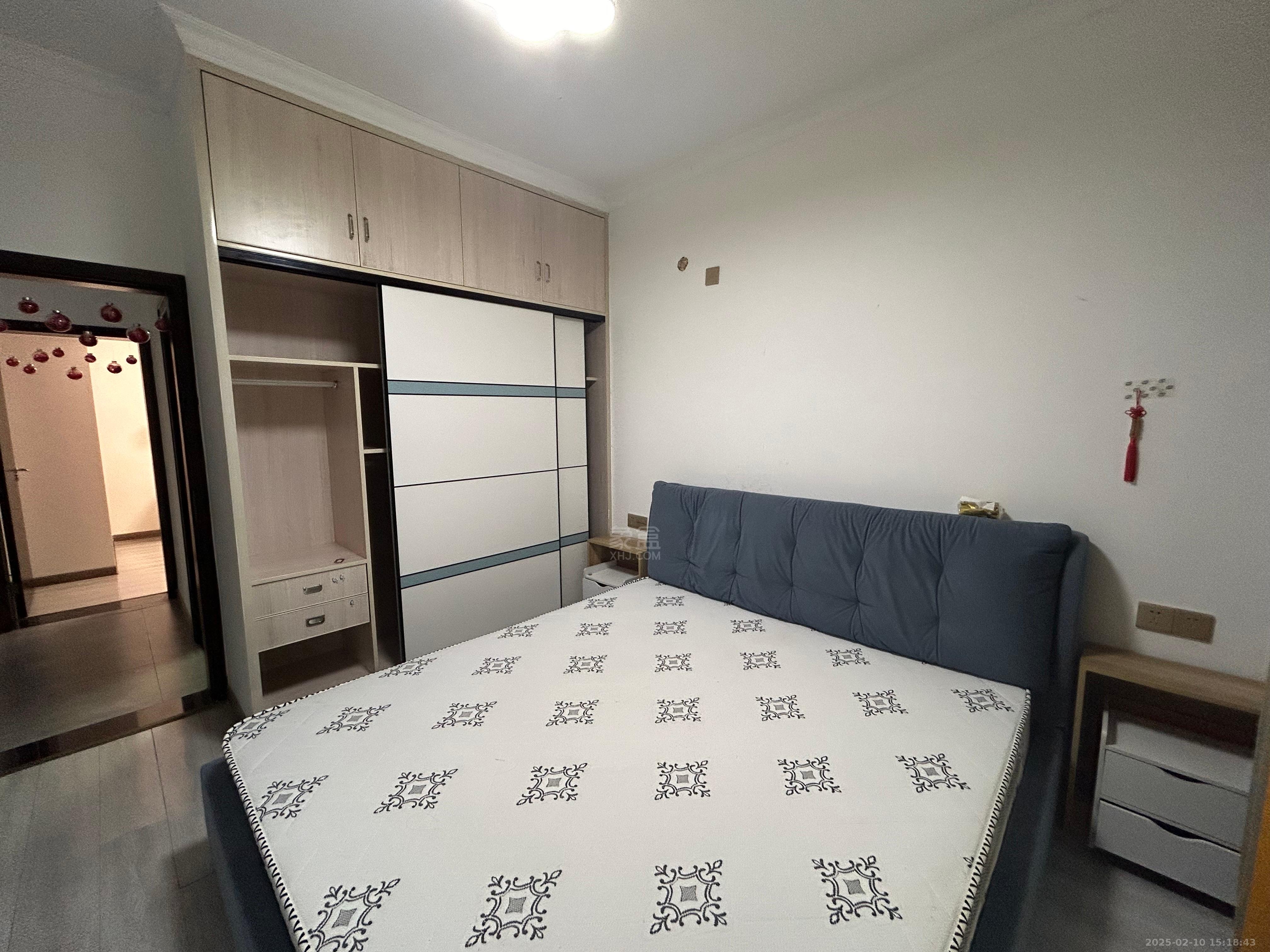 中泰财富湘江 2室2厅1卫 2200.0元/月 中泰财富湘江 2室2厅1卫 2200.0元/月室内图