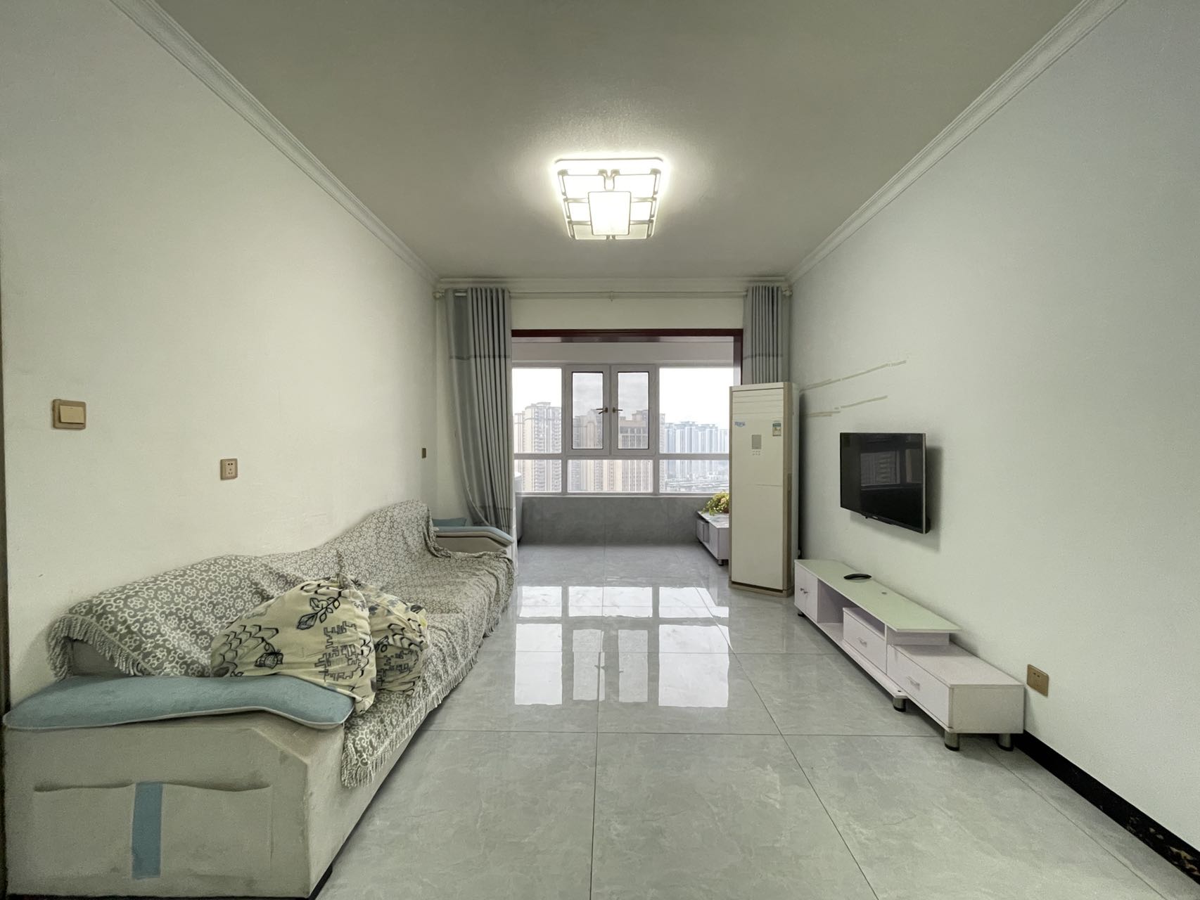 紫金华府 3室2厅1卫 52.0万 紫金华府 3室2厅1卫 52.0万室内图