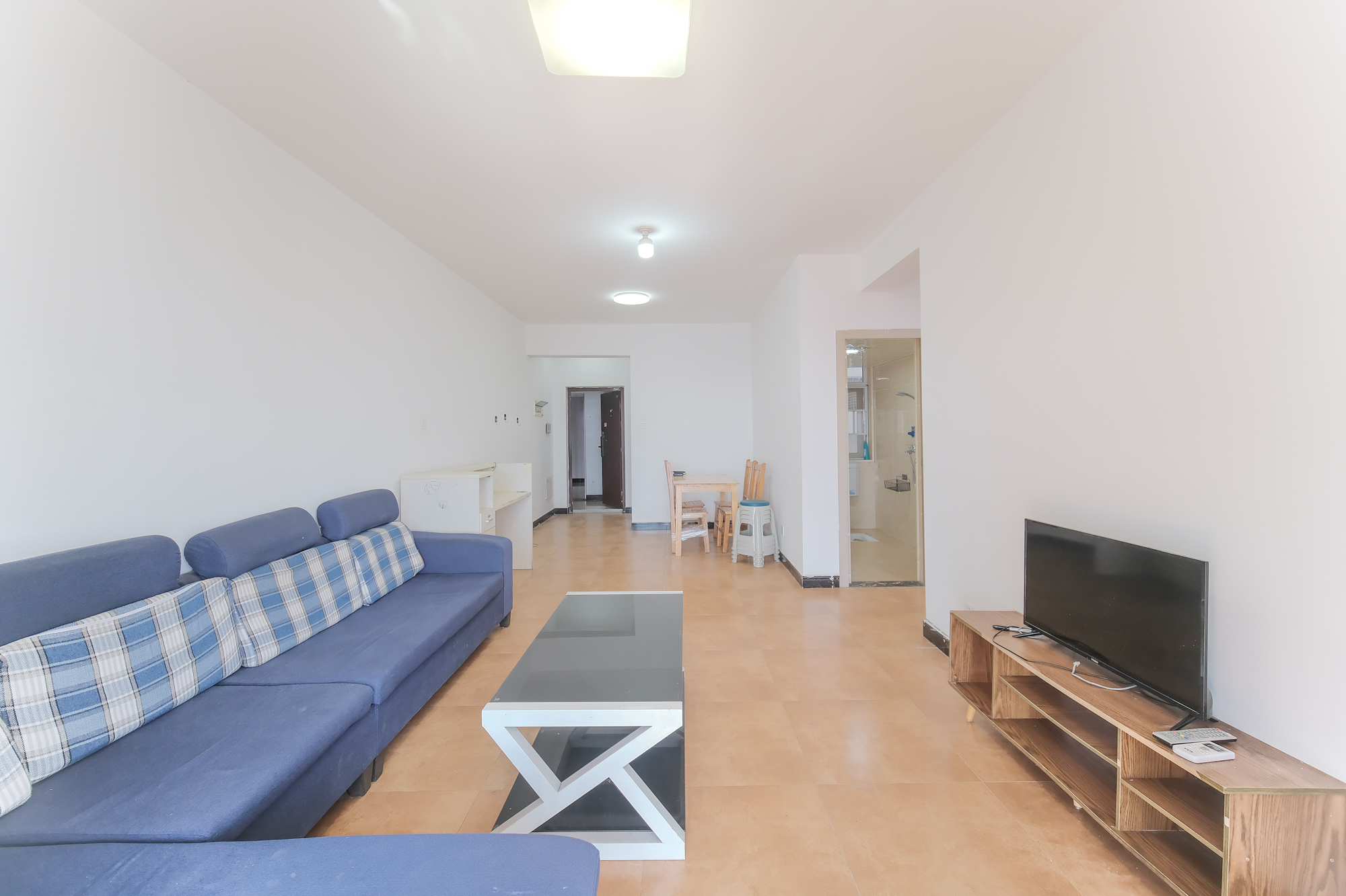 和悦城(蟠龙景苑) 3室2厅1卫 66.60万 和悦城(蟠龙景苑) 3室2厅1卫 66.60万客厅