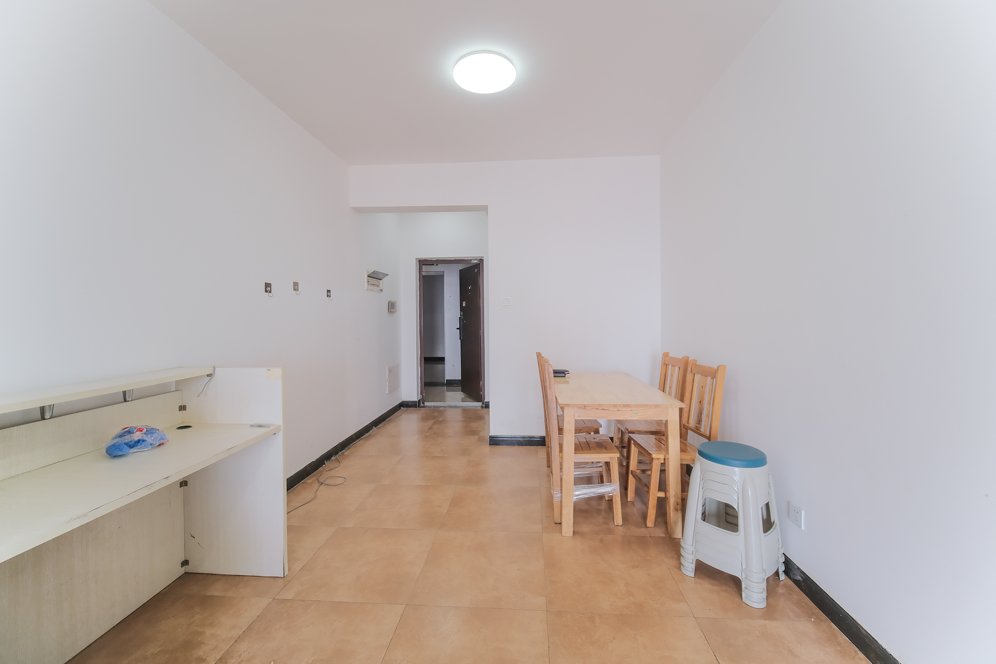 和悦城(蟠龙景苑) 3室2厅1卫 66.60万 和悦城(蟠龙景苑) 3室2厅1卫 66.60万客厅