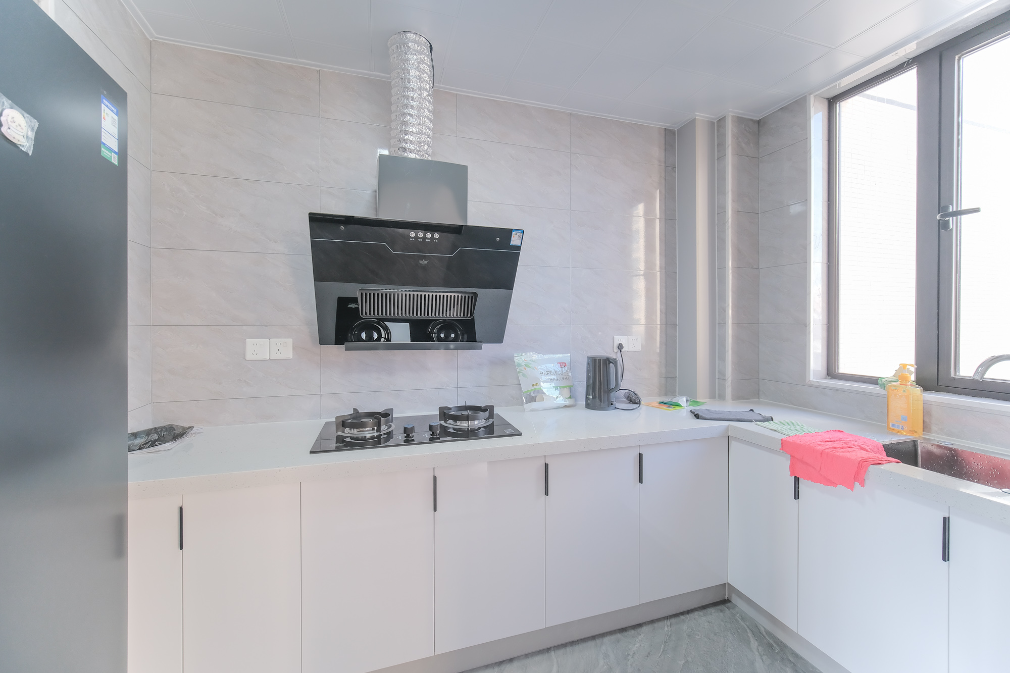 星雅美辰  4室2厅2卫    125.0万 星雅美辰  4室2厅2卫    125.0万厨房