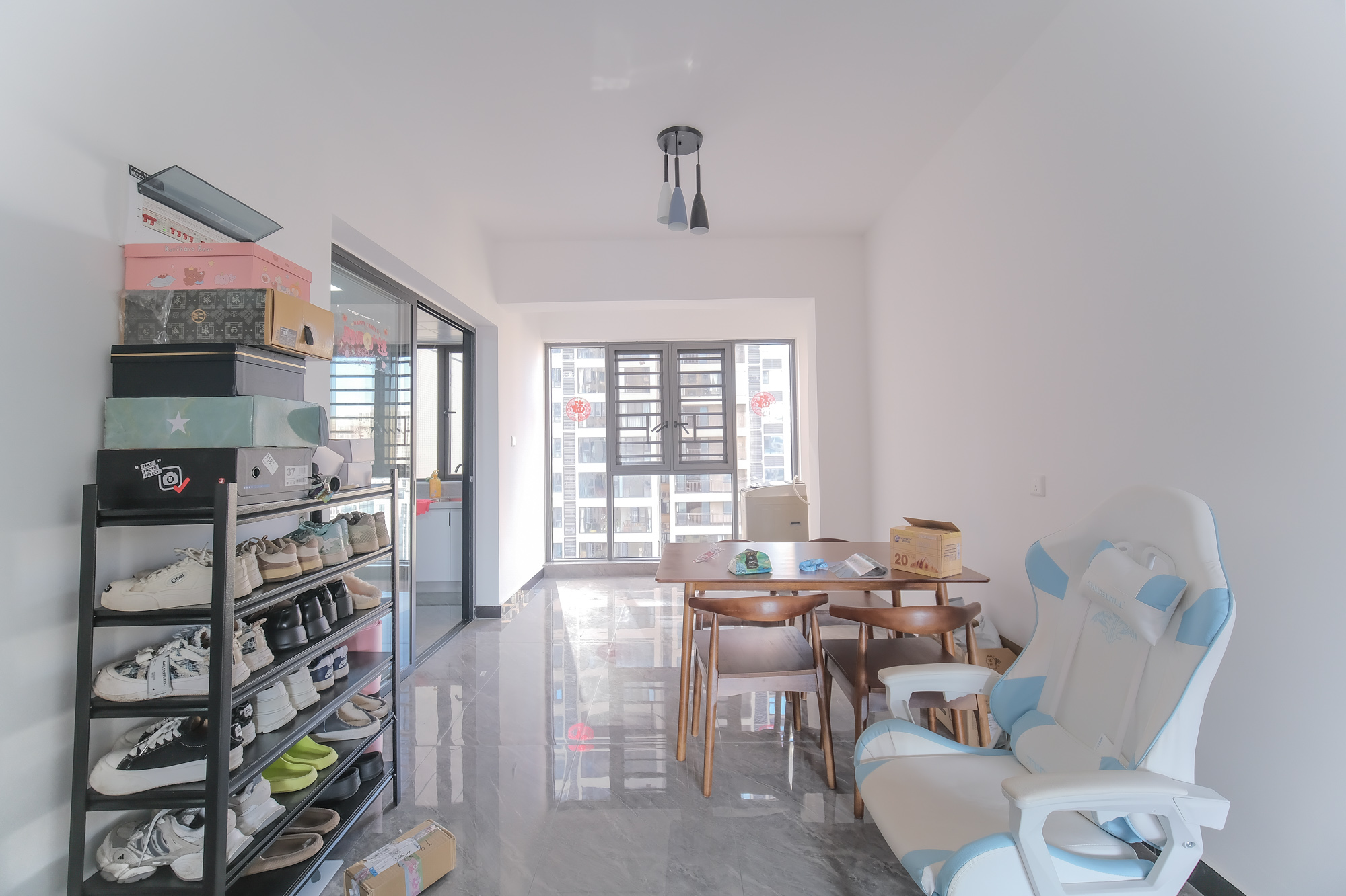 星雅美辰  4室2厅2卫    125.0万 星雅美辰  4室2厅2卫    125.0万客厅