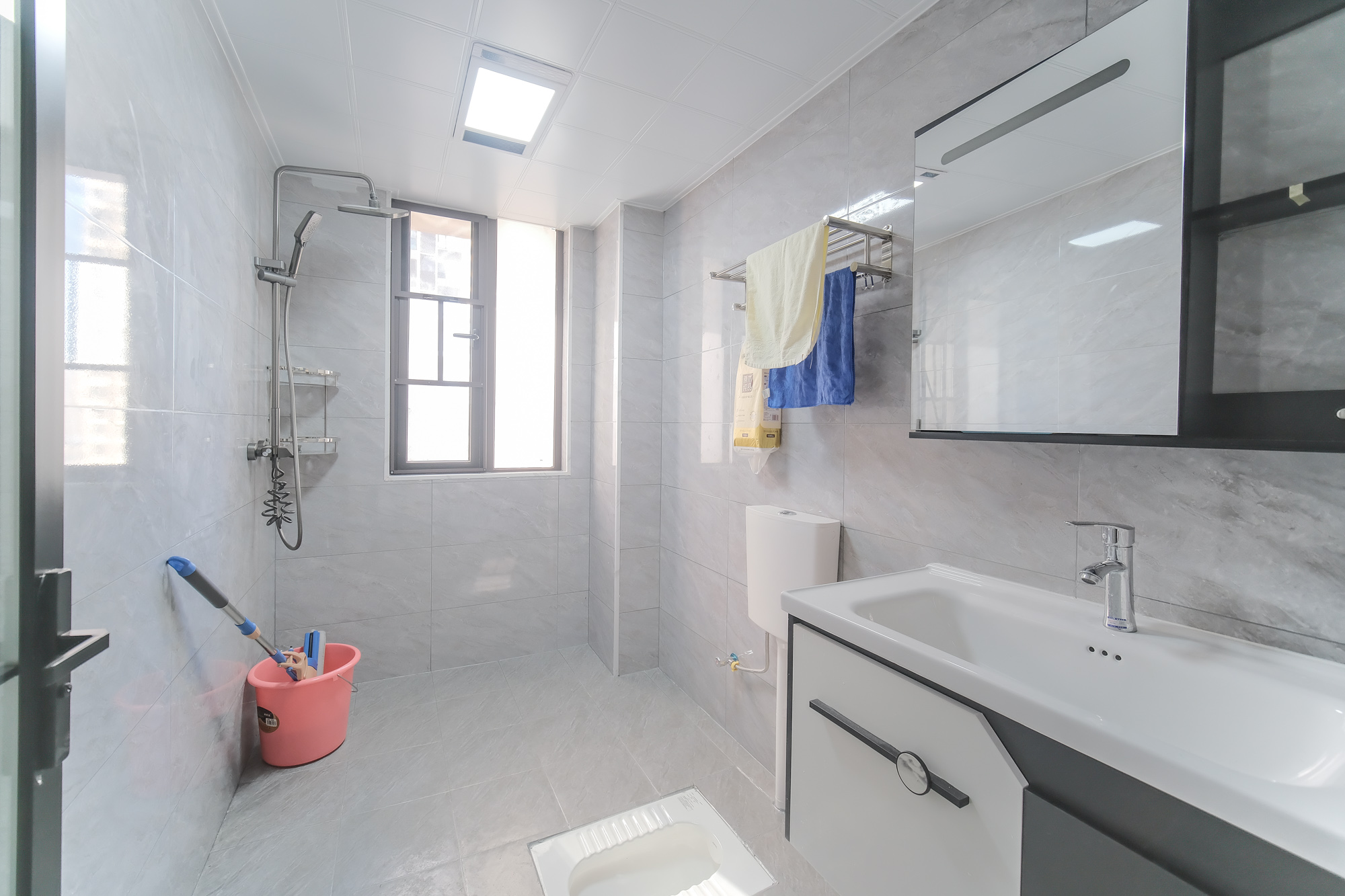 星雅美辰  4室2厅2卫    125.0万 星雅美辰  4室2厅2卫    125.0万卫生间