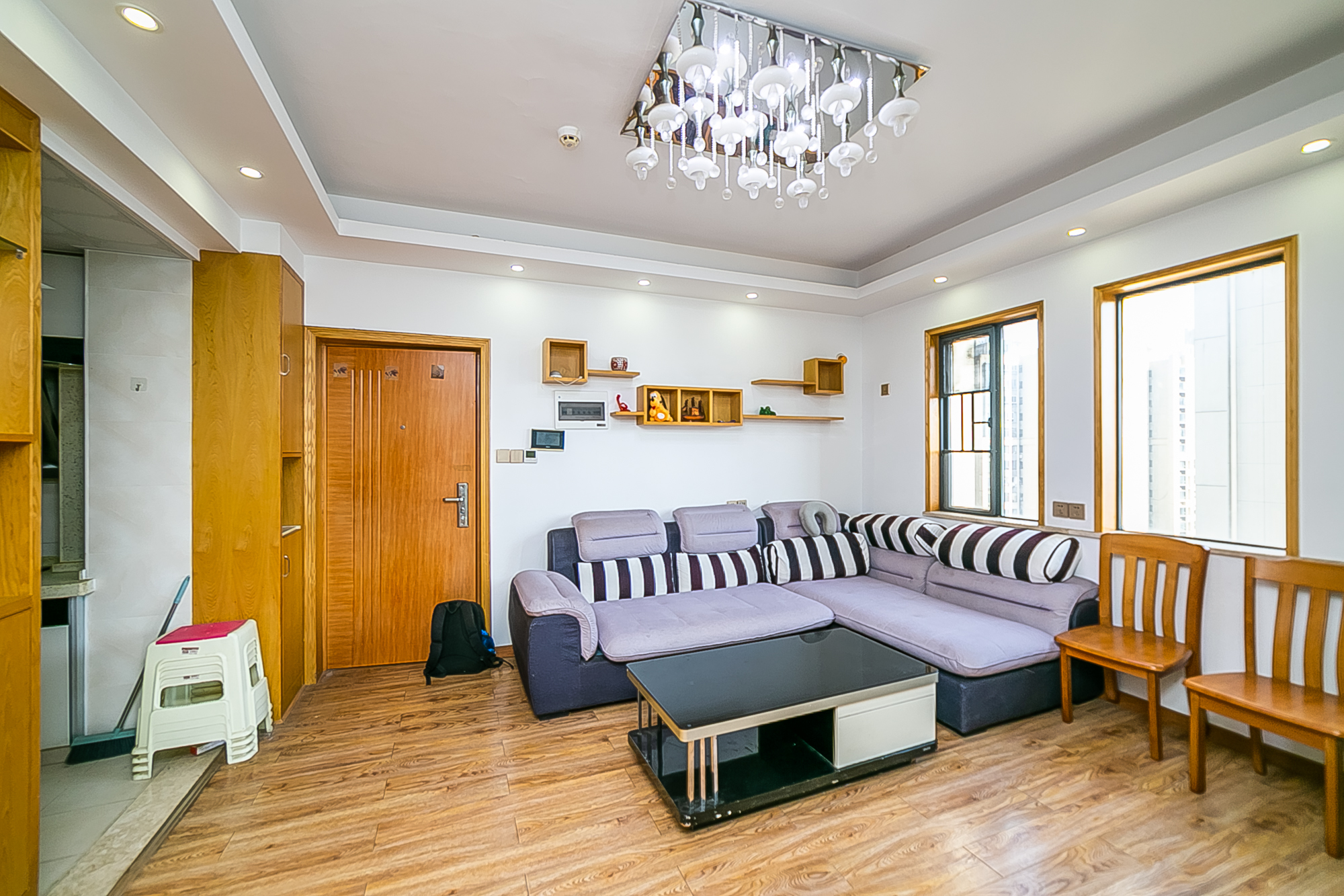 天鸿天府(天鸿中央大院)  2室2厅1卫    68.0万 天鸿天府(天鸿中央大院)  2室2厅1卫    68.0万