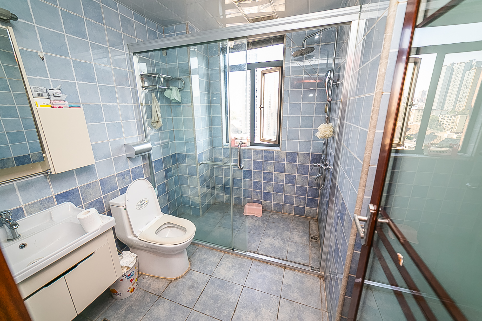 剑桥名门  3室2厅2卫    106.0万 剑桥名门  3室2厅2卫    106.0万卫生间