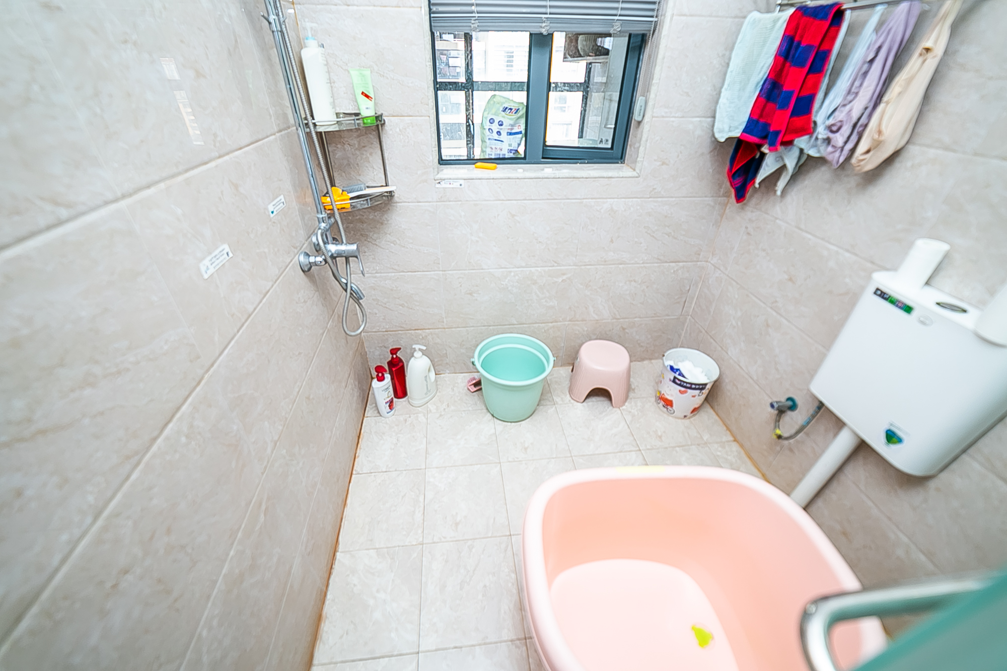 剑桥名门  3室2厅2卫    106.0万 剑桥名门  3室2厅2卫    106.0万卫生间