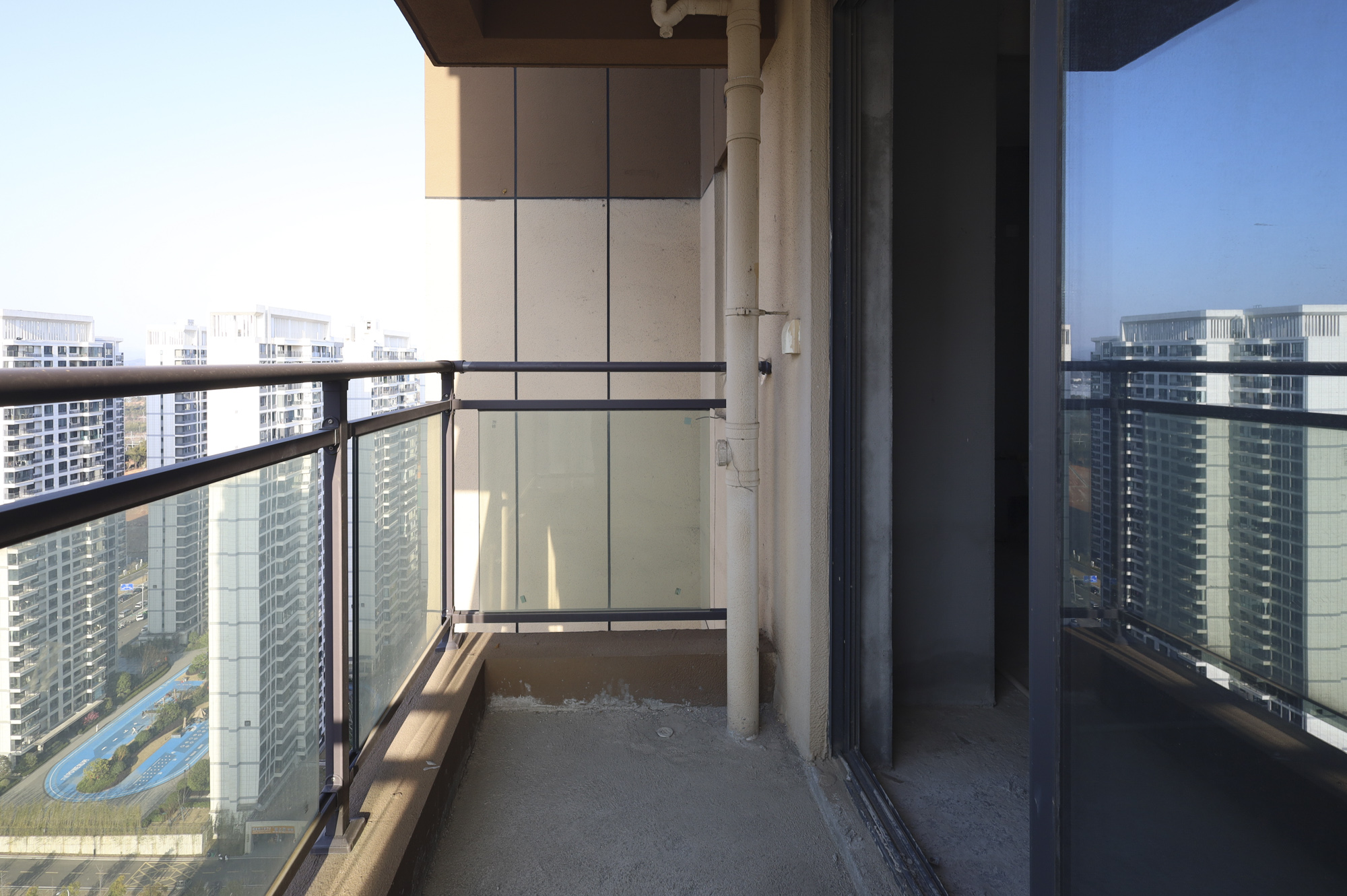 广泽上苑  4室2厅2卫   135.00万阳台