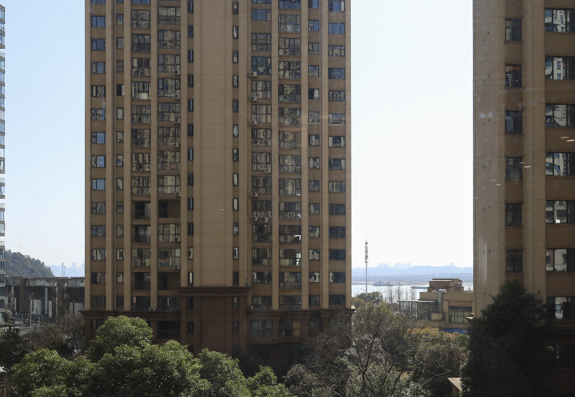 长沙雅居乐花园  3室2厅2卫   140.00万其他