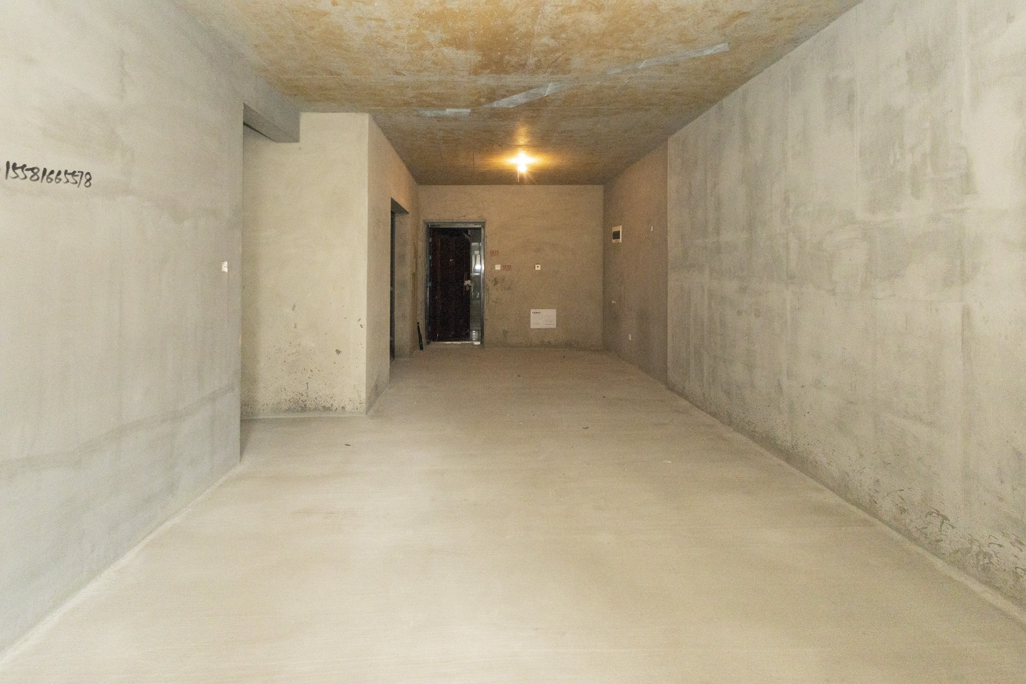 嘉宇北部湾BC区 4室2厅2卫 64.8万 嘉宇北部湾BC区 4室2厅2卫 64.8万客厅