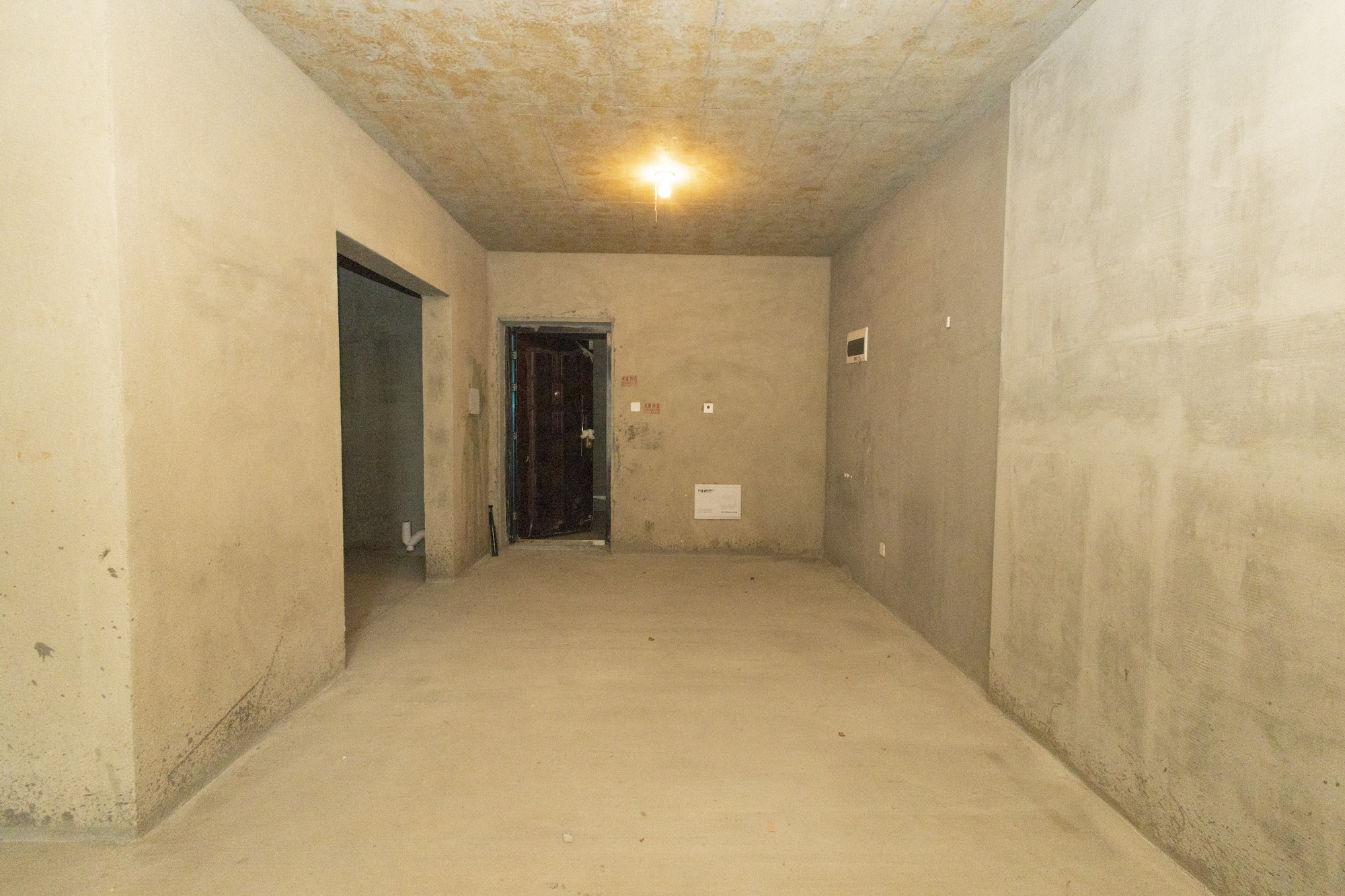 嘉宇北部湾BC区 4室2厅2卫 64.8万 嘉宇北部湾BC区 4室2厅2卫 64.8万客厅