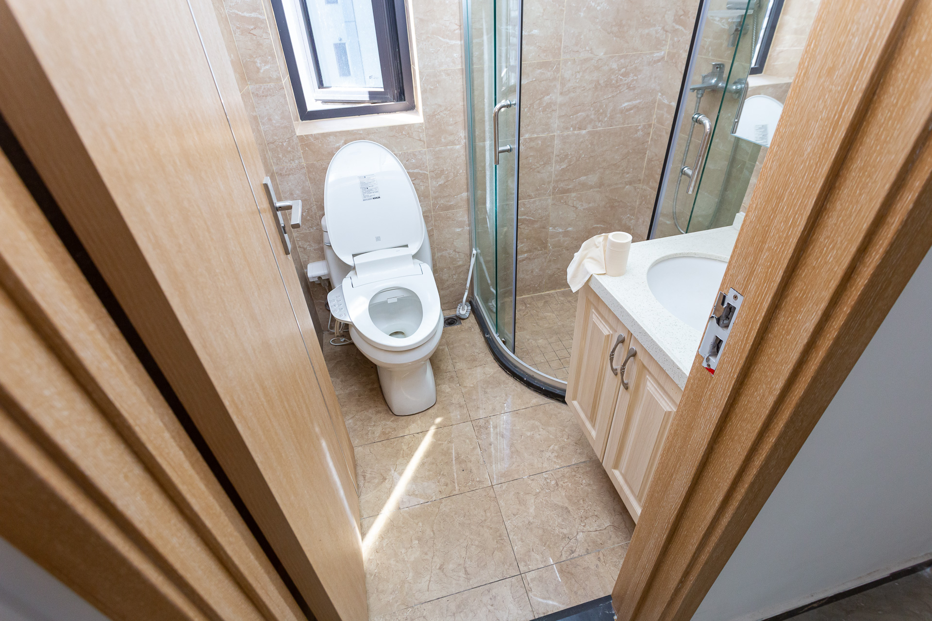 万润滨江天著  4室2厅2卫    145.0万 万润滨江天著  4室2厅2卫    145.0万卫生间