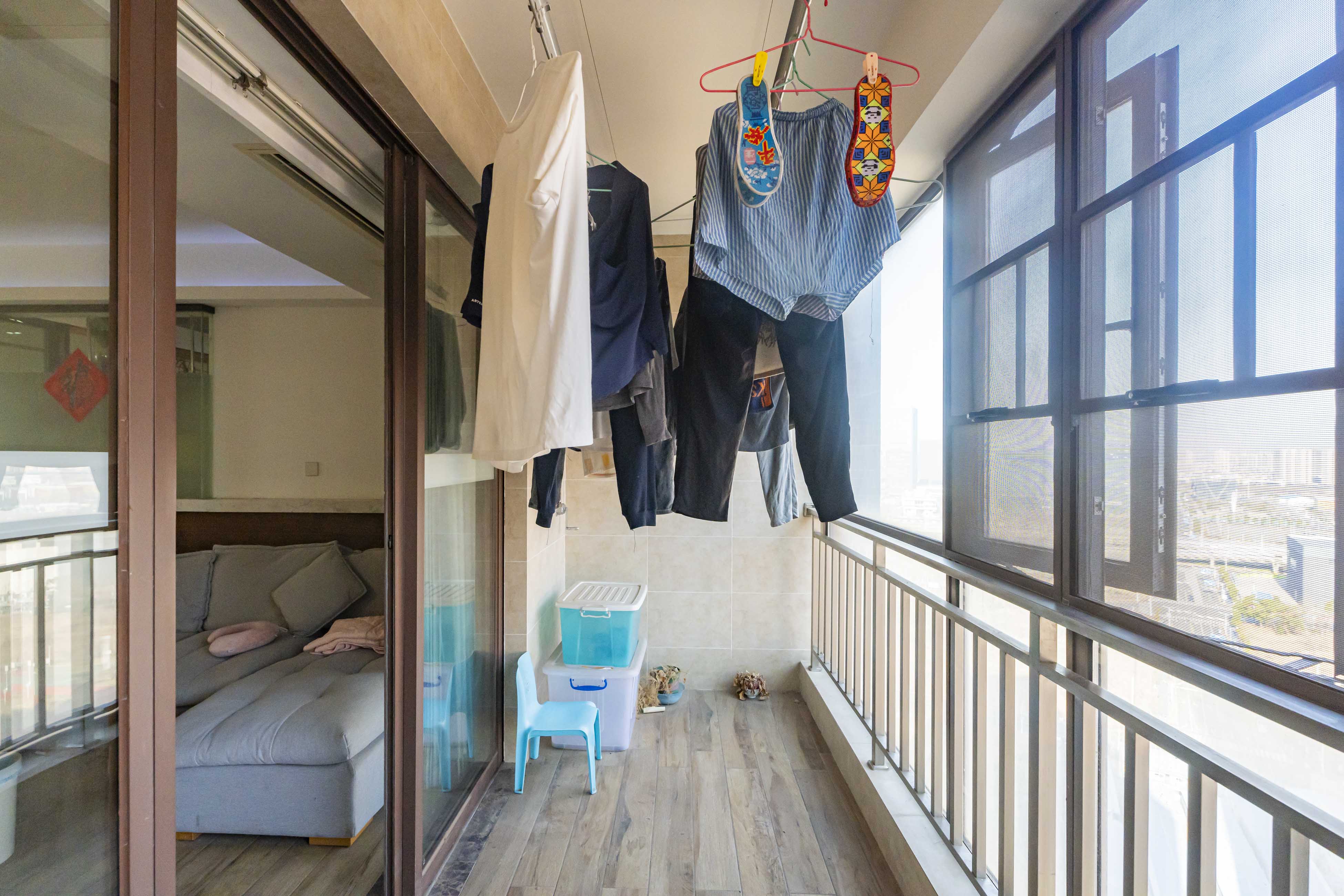 金色溪泉湾  4室2厅2卫    210.0万 金色溪泉湾  4室2厅2卫    210.0万阳台