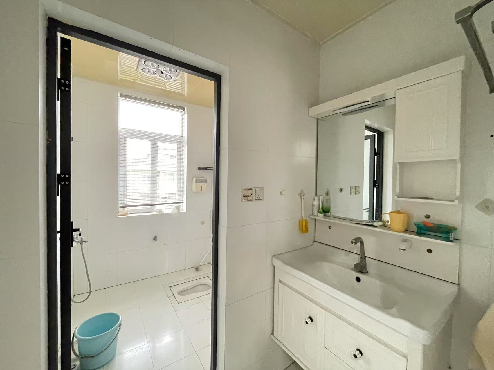 珠江丽园  3室2厅2卫    55.0万 珠江丽园  3室2厅2卫    55.0万室内图