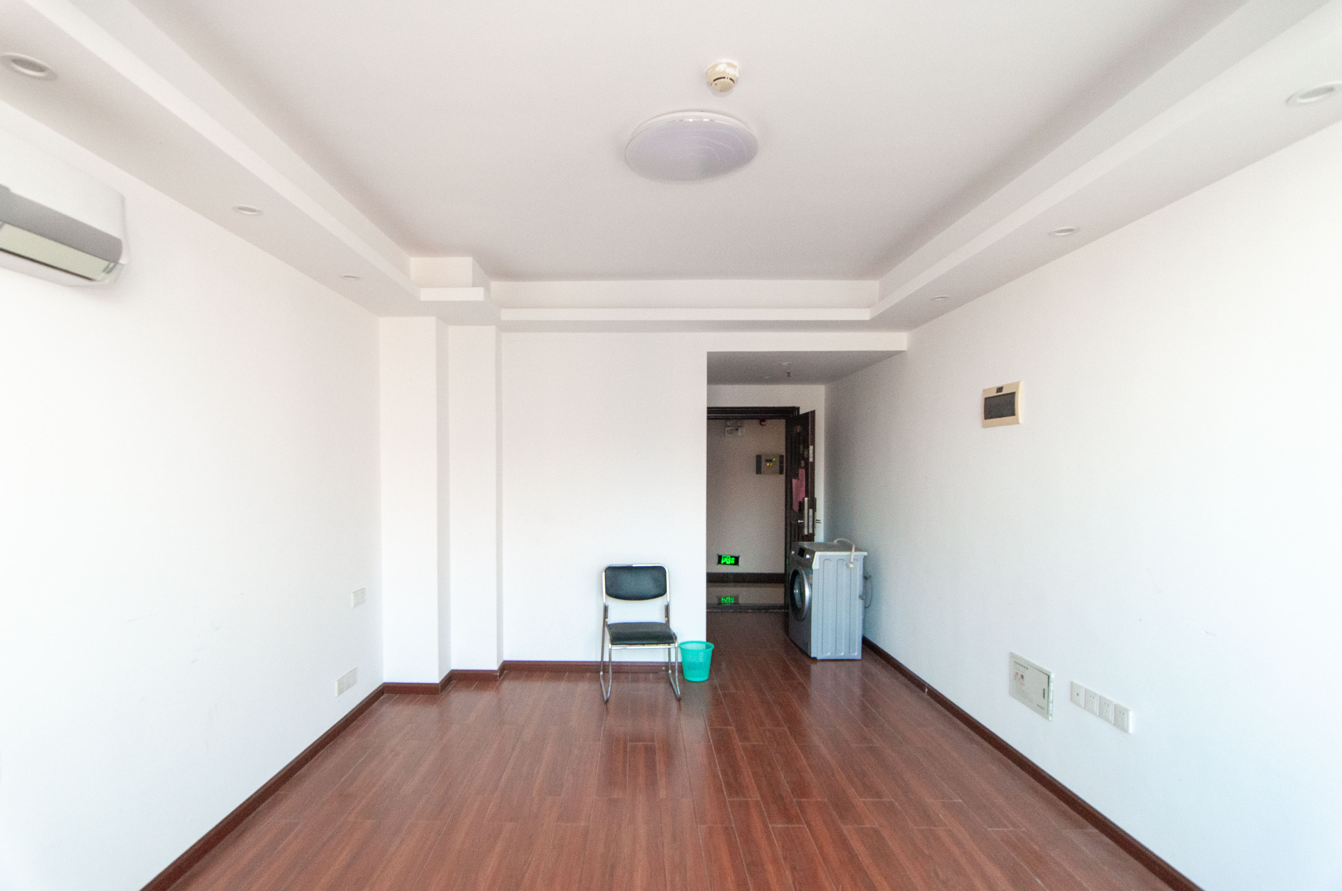 佳兴国际汇  1室1厅1卫    25.8万 佳兴国际汇  1室1厅1卫    25.8万客厅